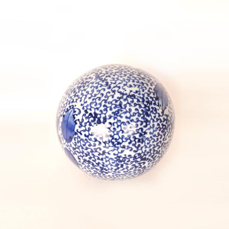 Vintage Blue and White Chinese Porcelain Ball For Sale at 1stDibs