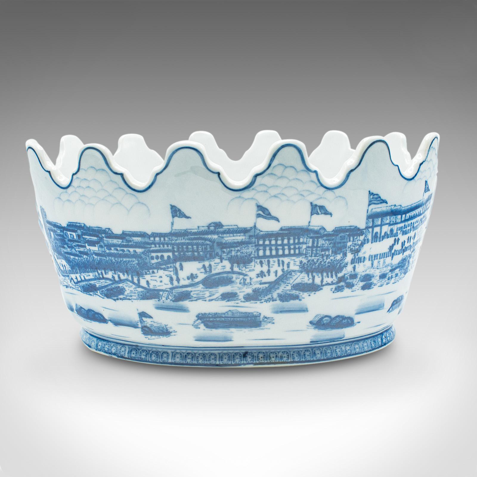 Chinese Export Vintage Blue & White Oval Planter, Chinese, Ceramic, Decorative Jardiniere Pot For Sale