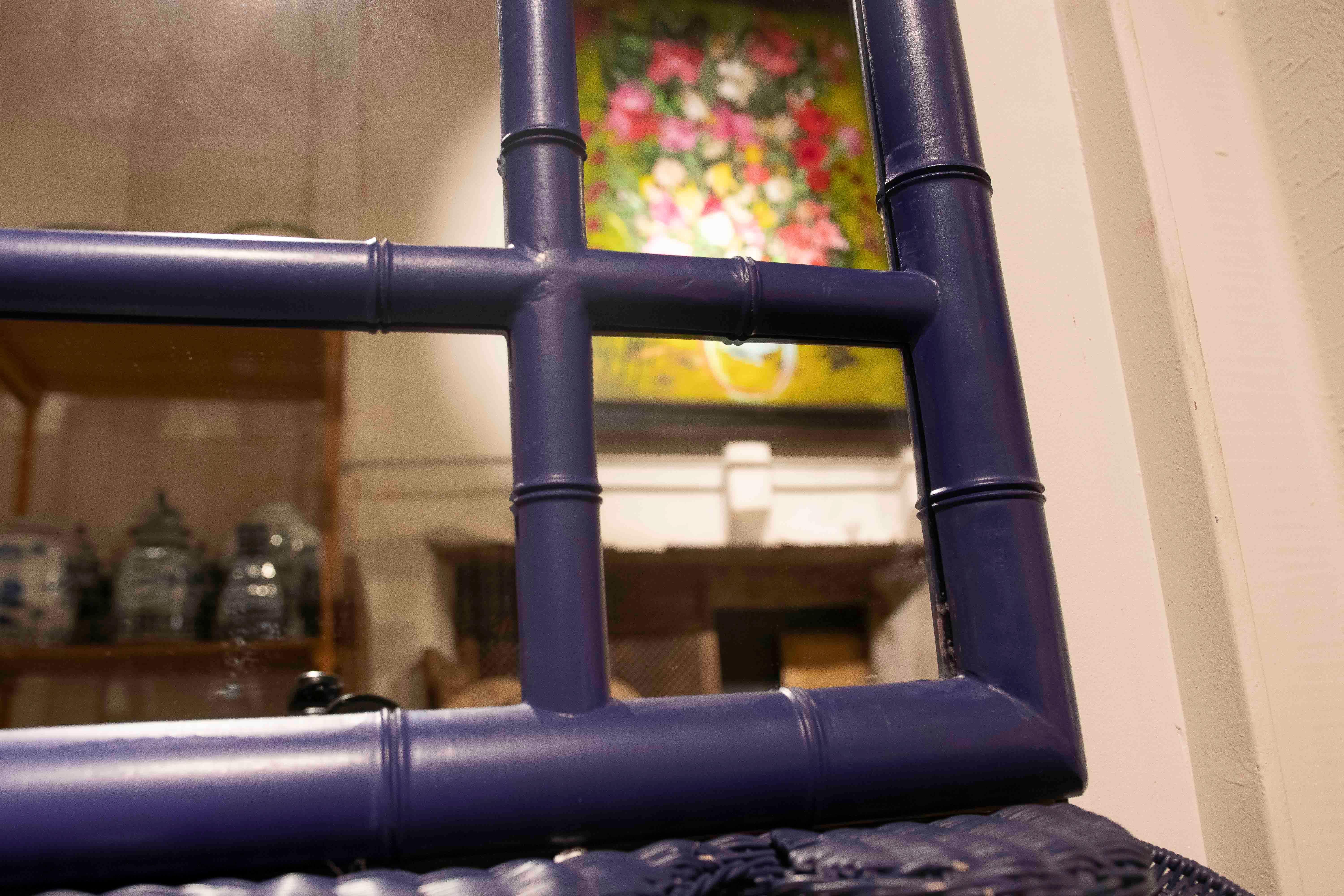 Specchio a forma di pagoda in vimini blu vintage in vendita 3