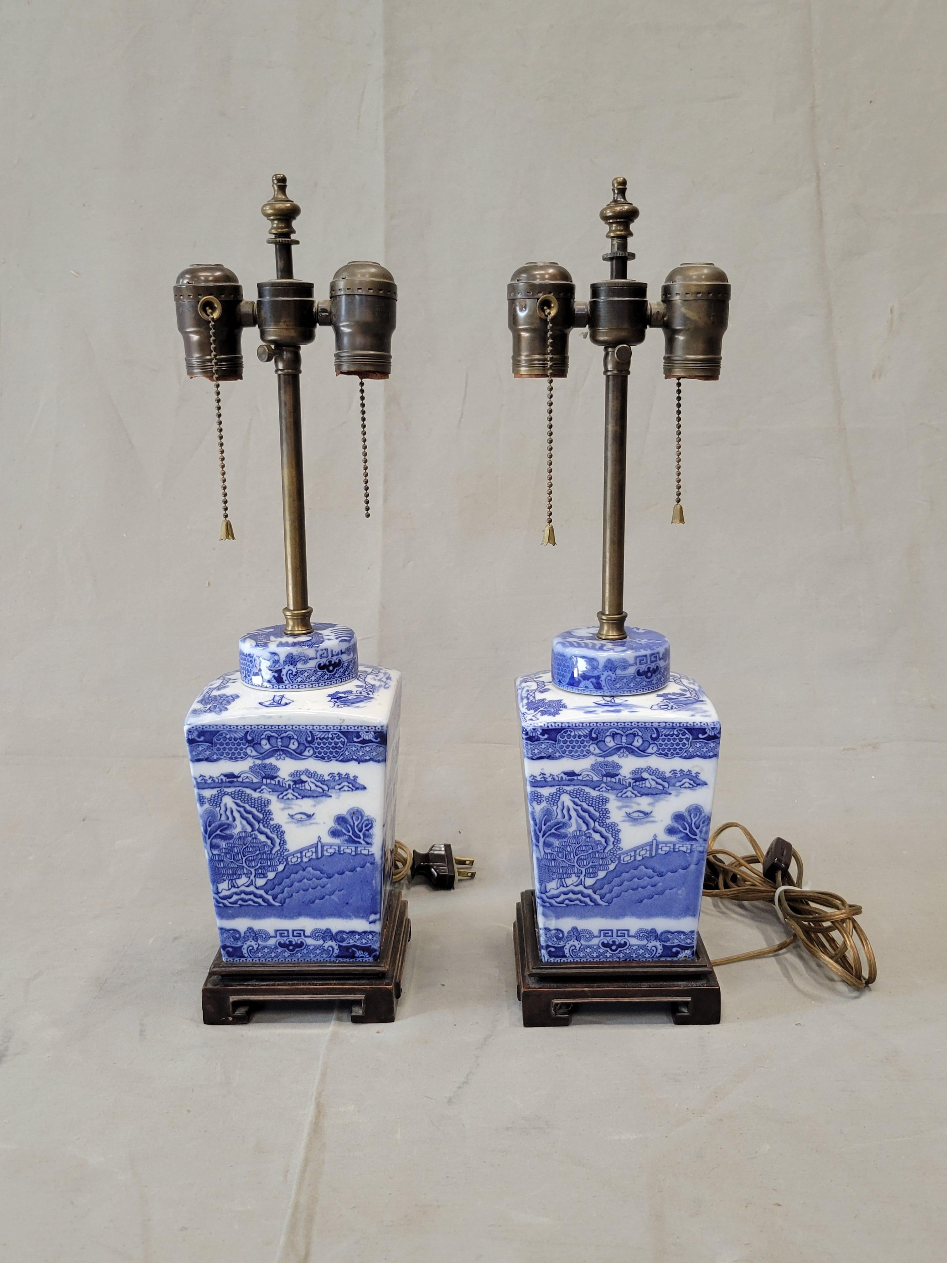 Chinoiserie Vintage Blue Willow Lamps With Silk Lampshades - a Pair