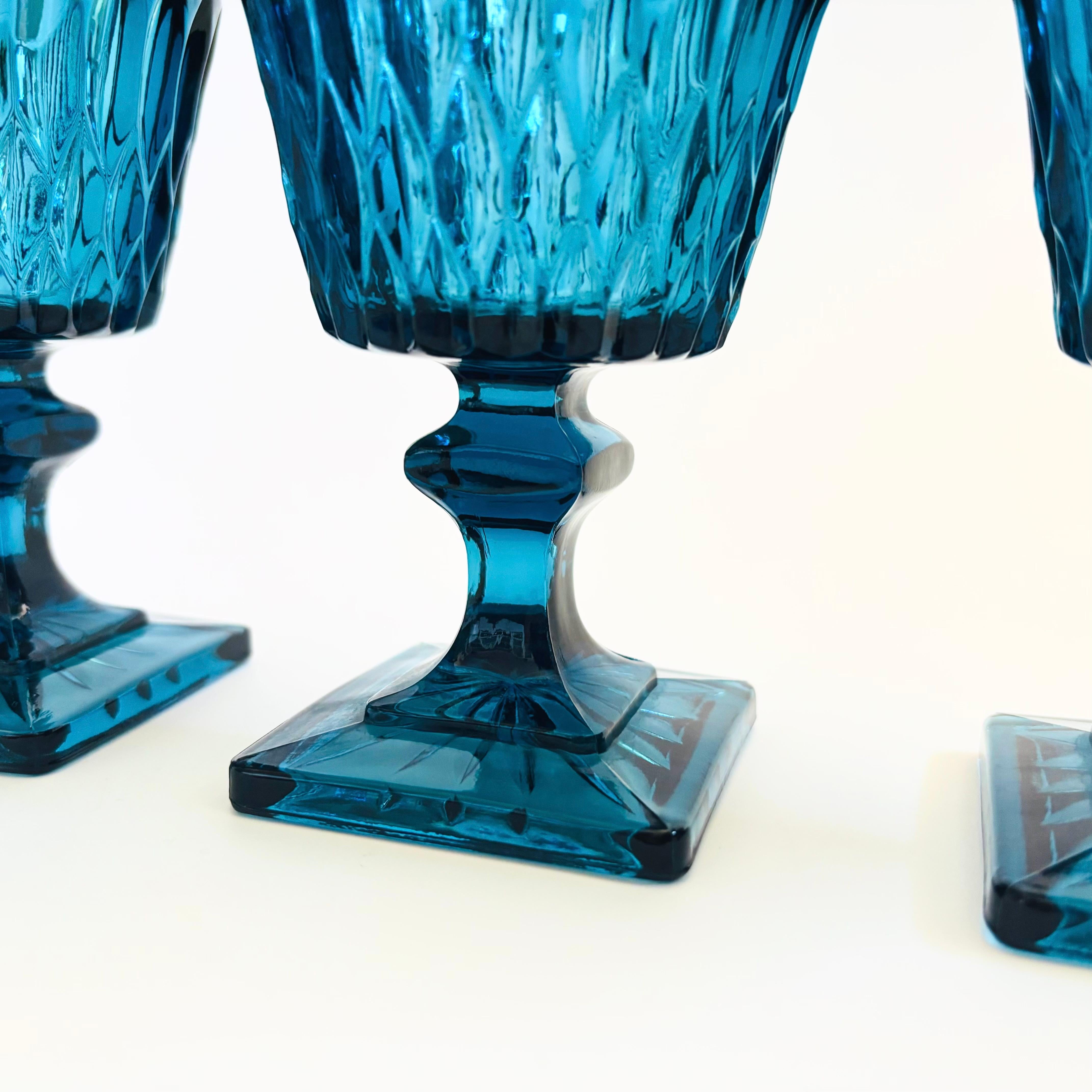 Blaue Vintage Weinkelche von Indiana Glass - 4er Set im Zustand „Gut“ im Angebot in Fairfield, CA