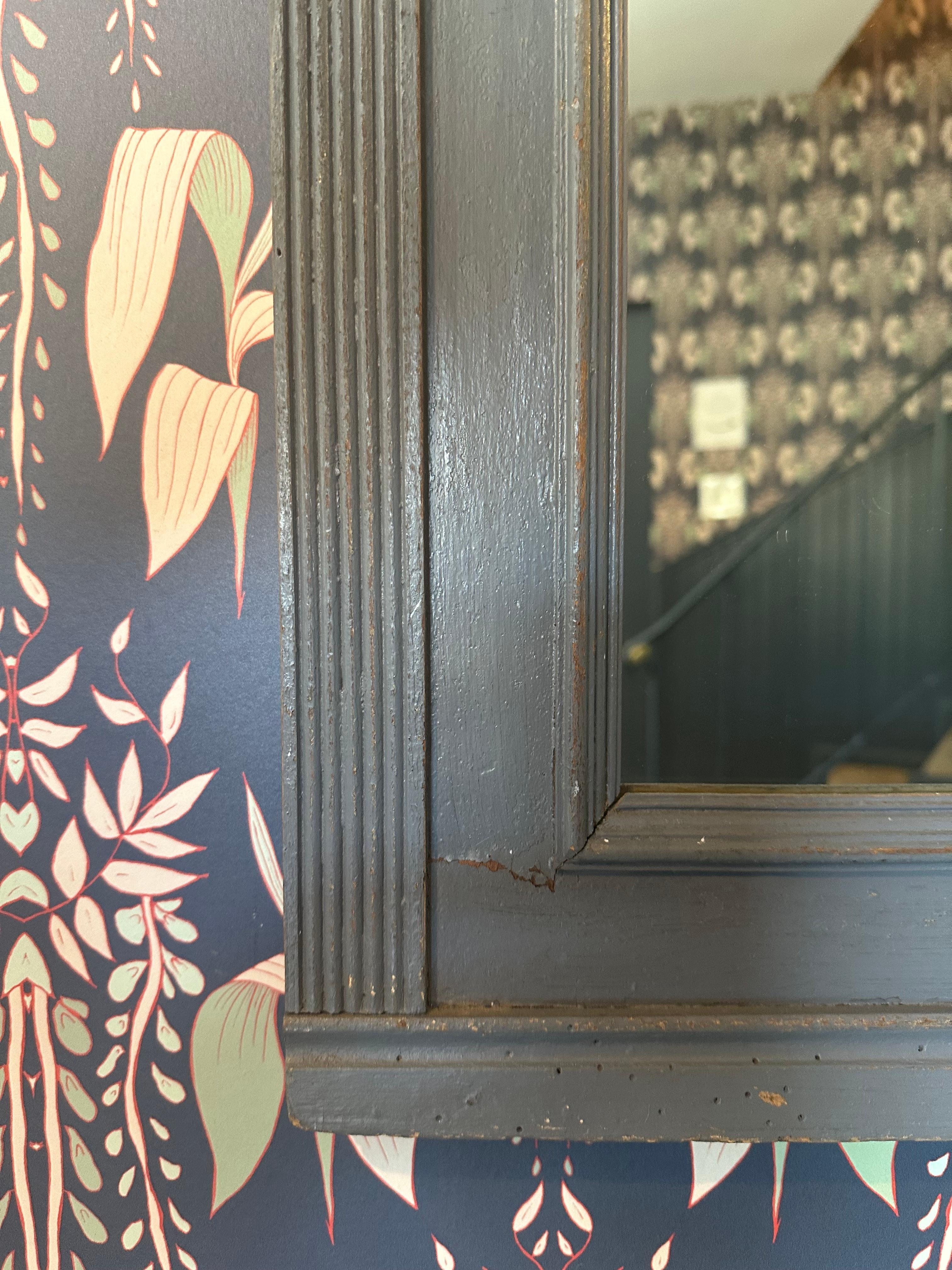 Miroir vintage en bois bleu Bon état - En vente à Los Angeles, CA