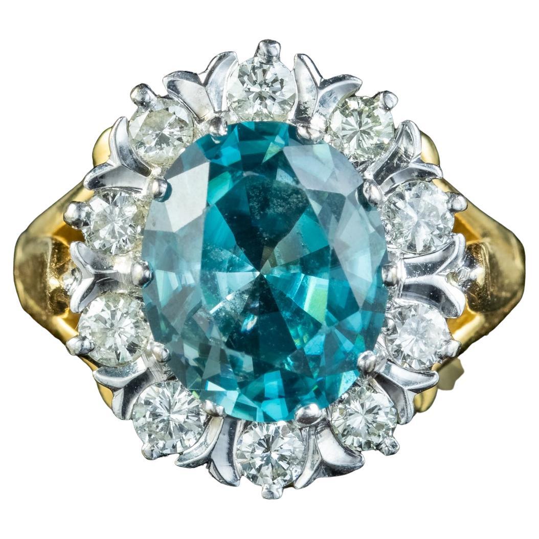 Bague vintage en grappe de diamants et zircon bleu de 3 carats en vente