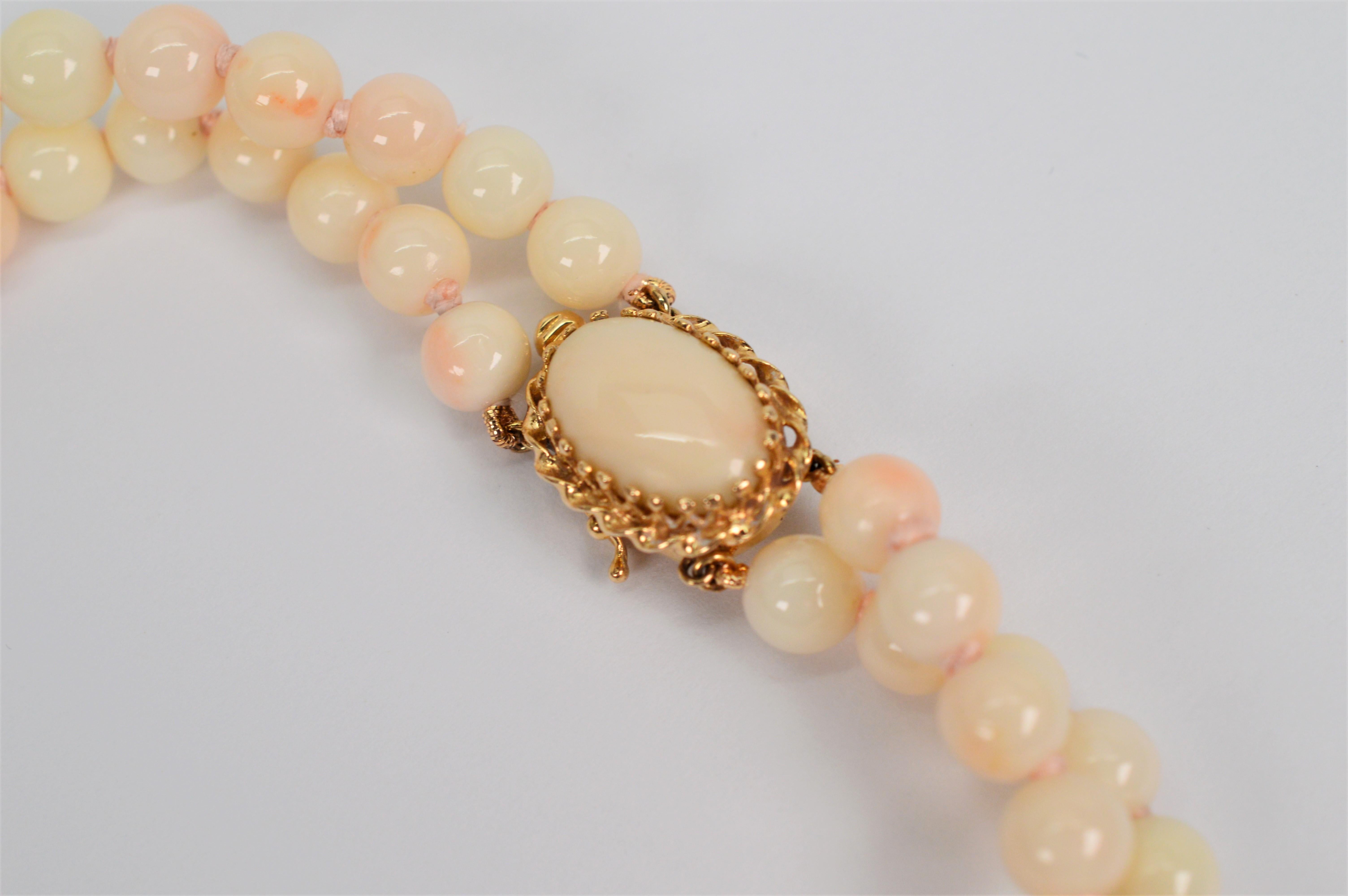 Women's Vintage Blush Coral Bead Double Strand Necklace w 14 Karat Gold Clasp For Sale