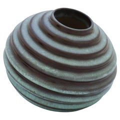 Ewald Dahlskog, Grüne „Lava“-Vase aus dem Art déco, Globose, Bo Fajans, Schweden, 1930er Jahre