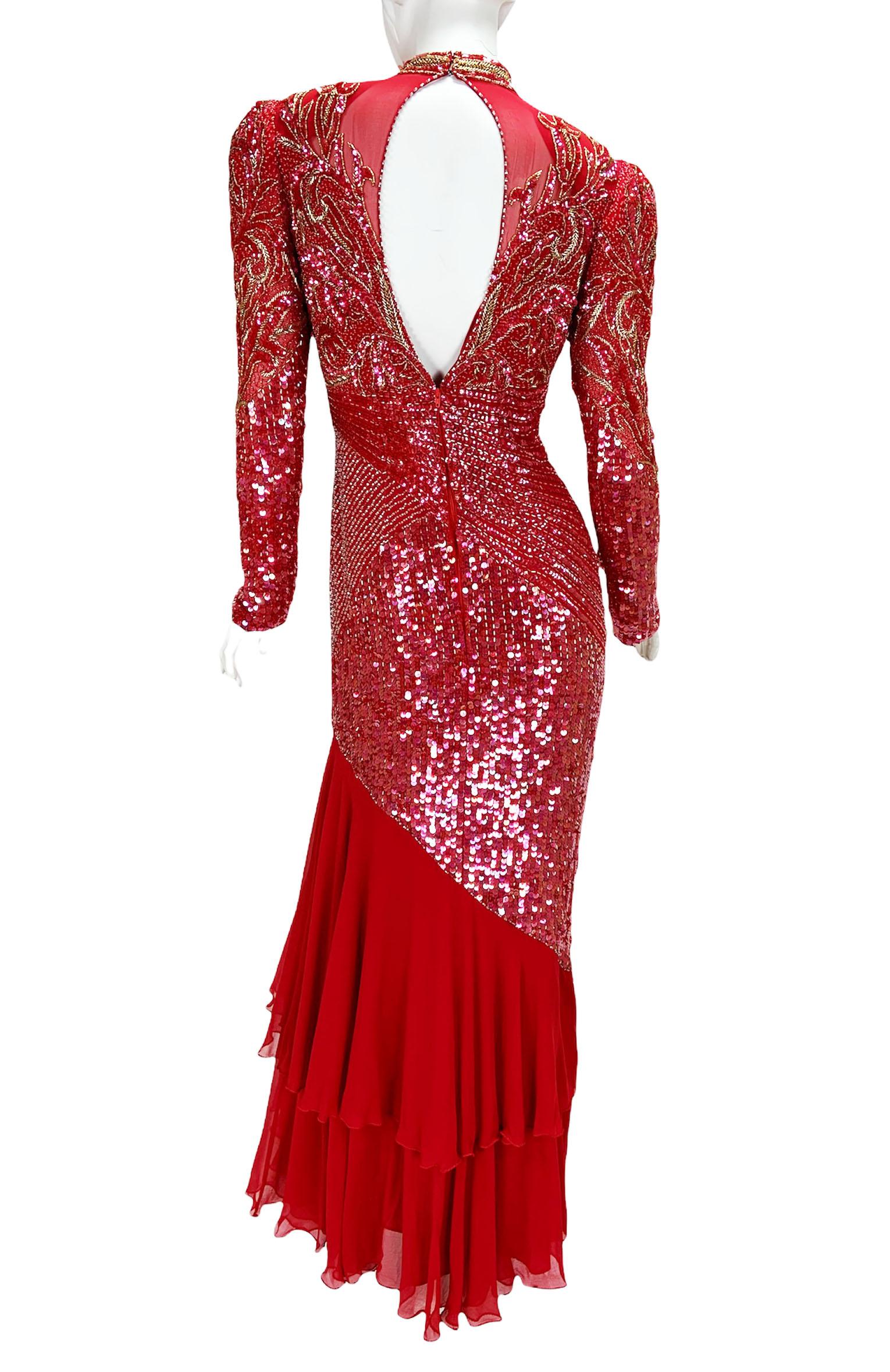 Vintage Bob Mackie Vollständig verschönert Rotes Maxikleid Kleid Klein im Zustand „Hervorragend“ im Angebot in Montgomery, TX
