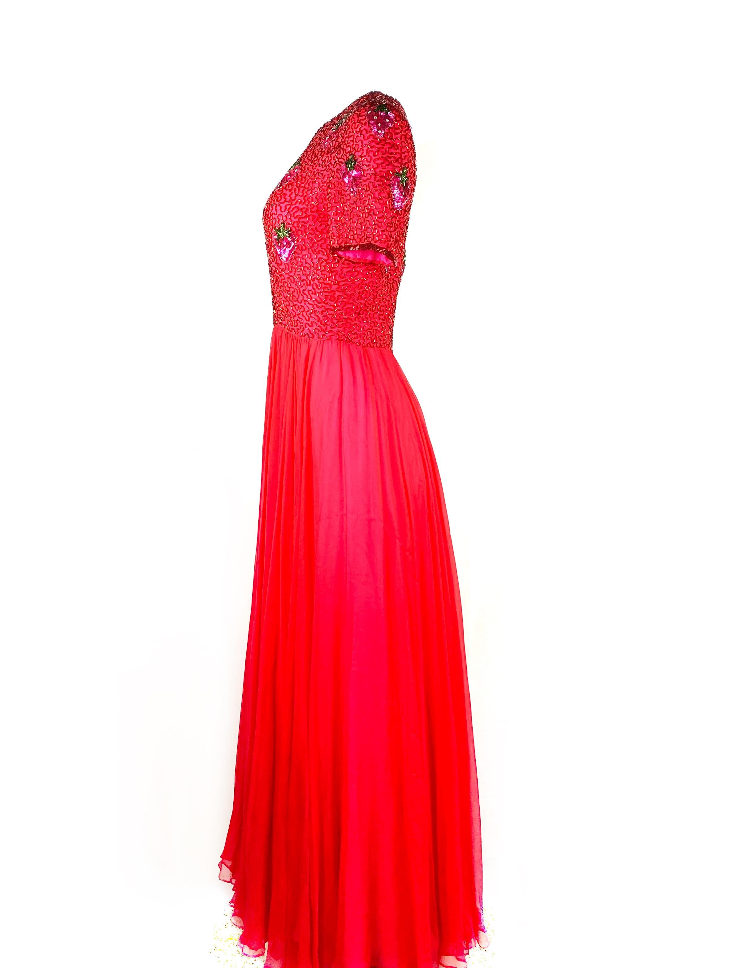 Vintage BOB MACKIE Red and Pink Strawberry Maxi Evening Dress Gown Size 10 In Excellent Condition In Beverly Hills, CA