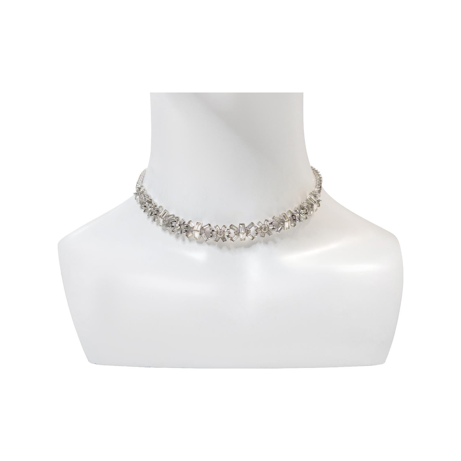 Moderno Vintage By Diamante Baguette Collana girocollo CIRCA 1960 in vendita