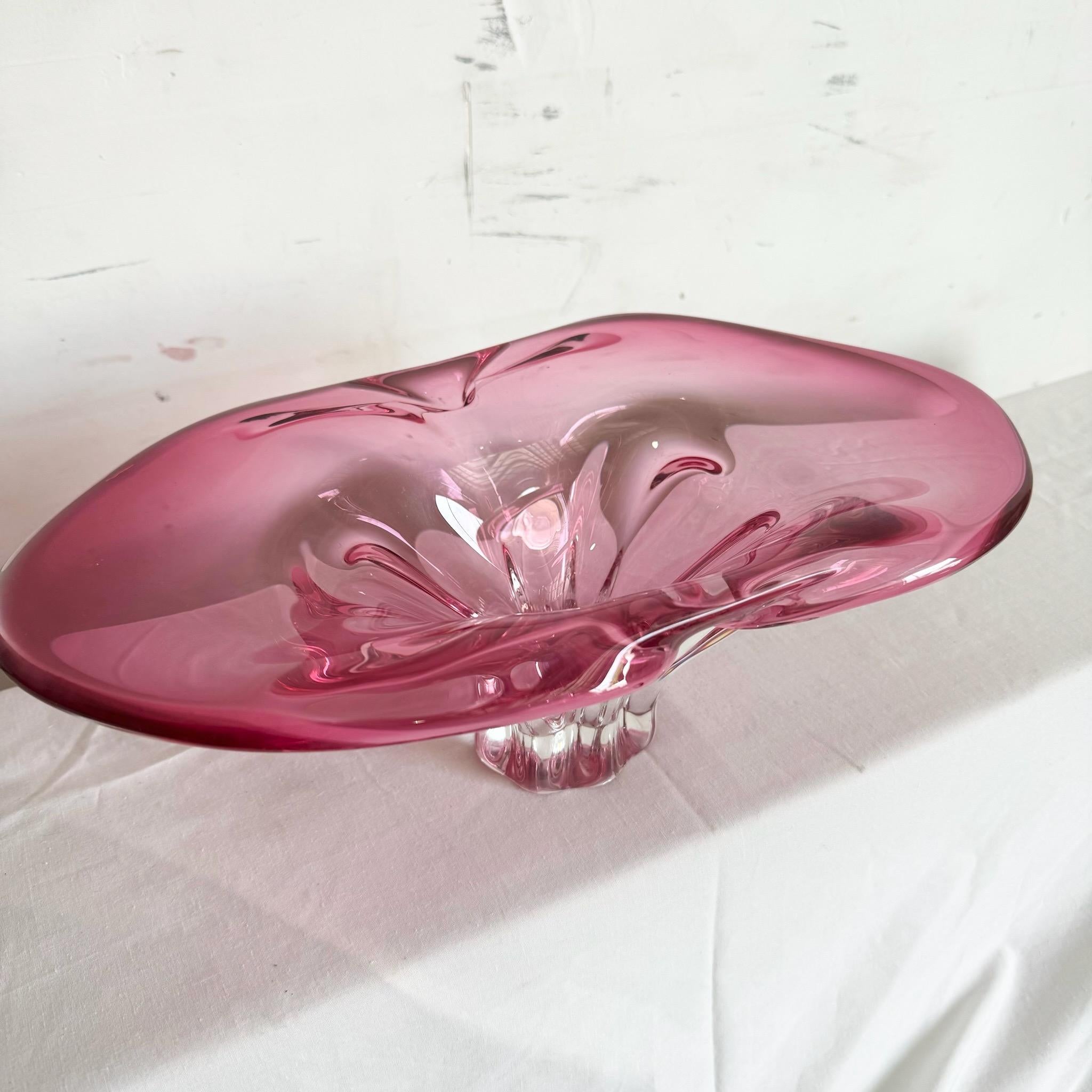 Bol en verre rose Ch≈ôibsk√° Vintage Bohemia Design/One années 1960 Josef Hospodka en vente 4