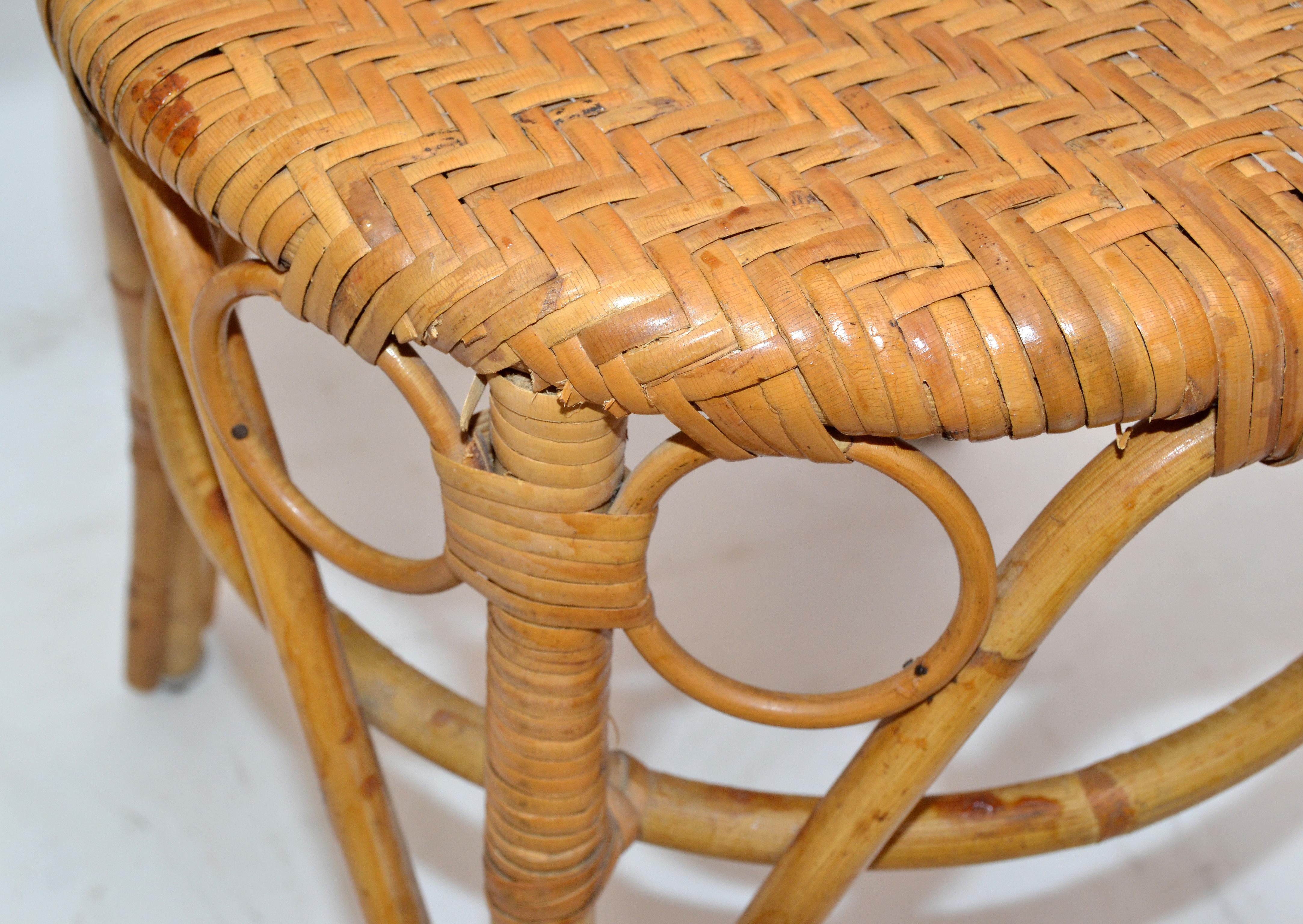 Vintage Bohemian Chic Woven Blonde Bamboo and Rattan Stool In Good Condition For Sale In Miami, FL