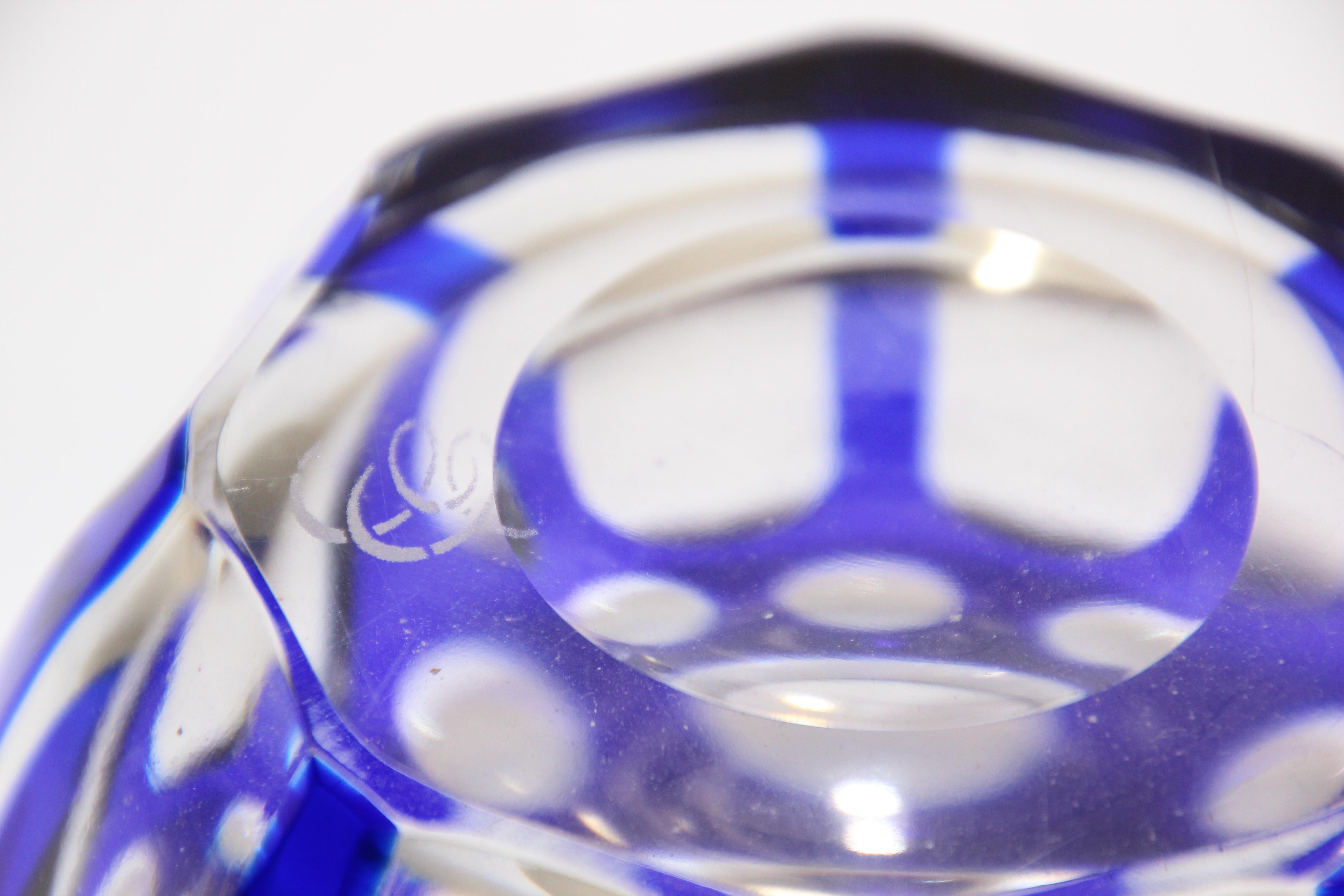Porte-bougies Votive de Bohème vintage en cristal bleu cobalt taillé en clair en vente 8