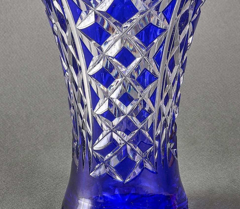 Vintage Bohemian Cut Crystal Vase Blue Cut to Clear In Good Condition For Sale In Roma, IT