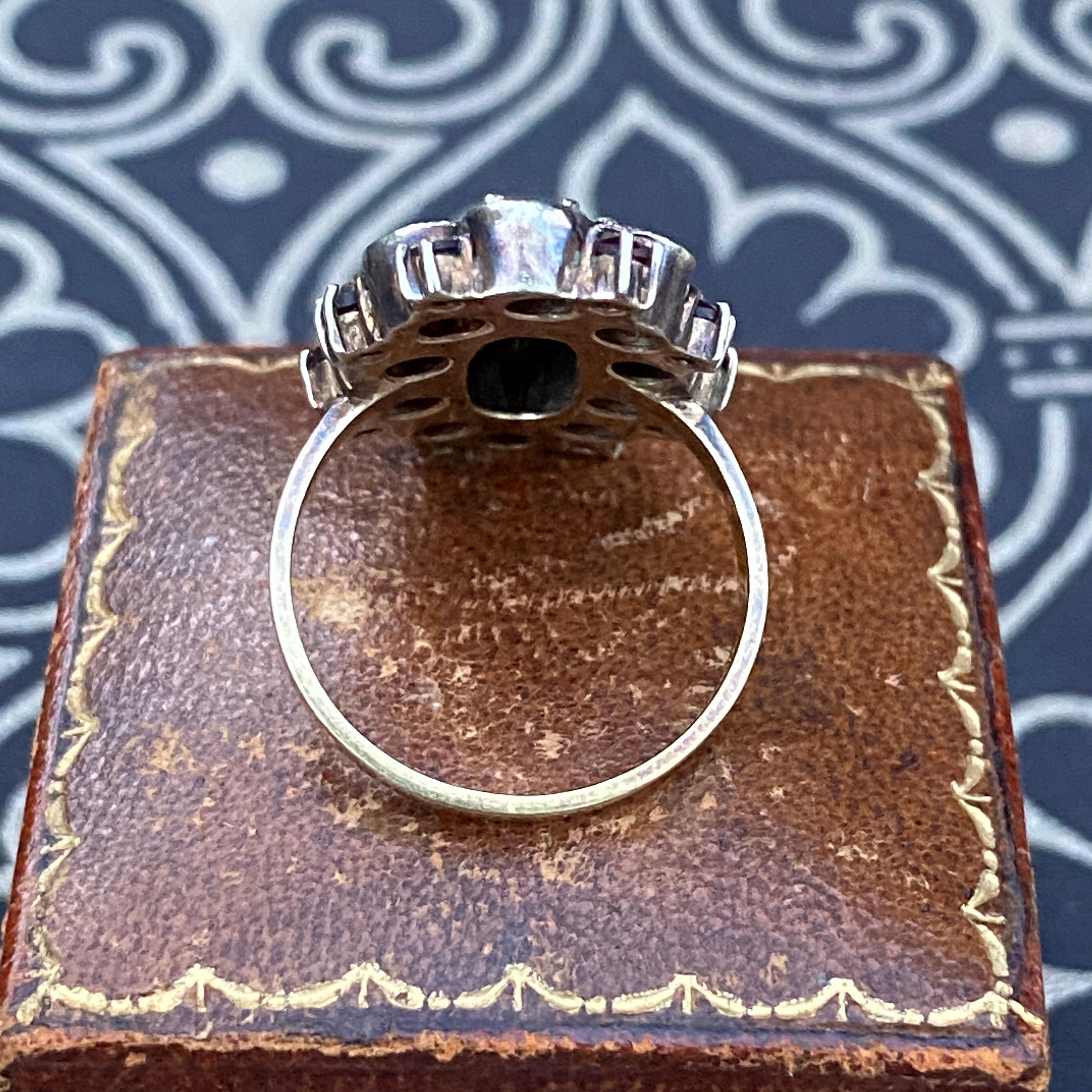 Vintage Bohemian Garnet 1940s 14k & Vermeil Silver Ring For Sale 5