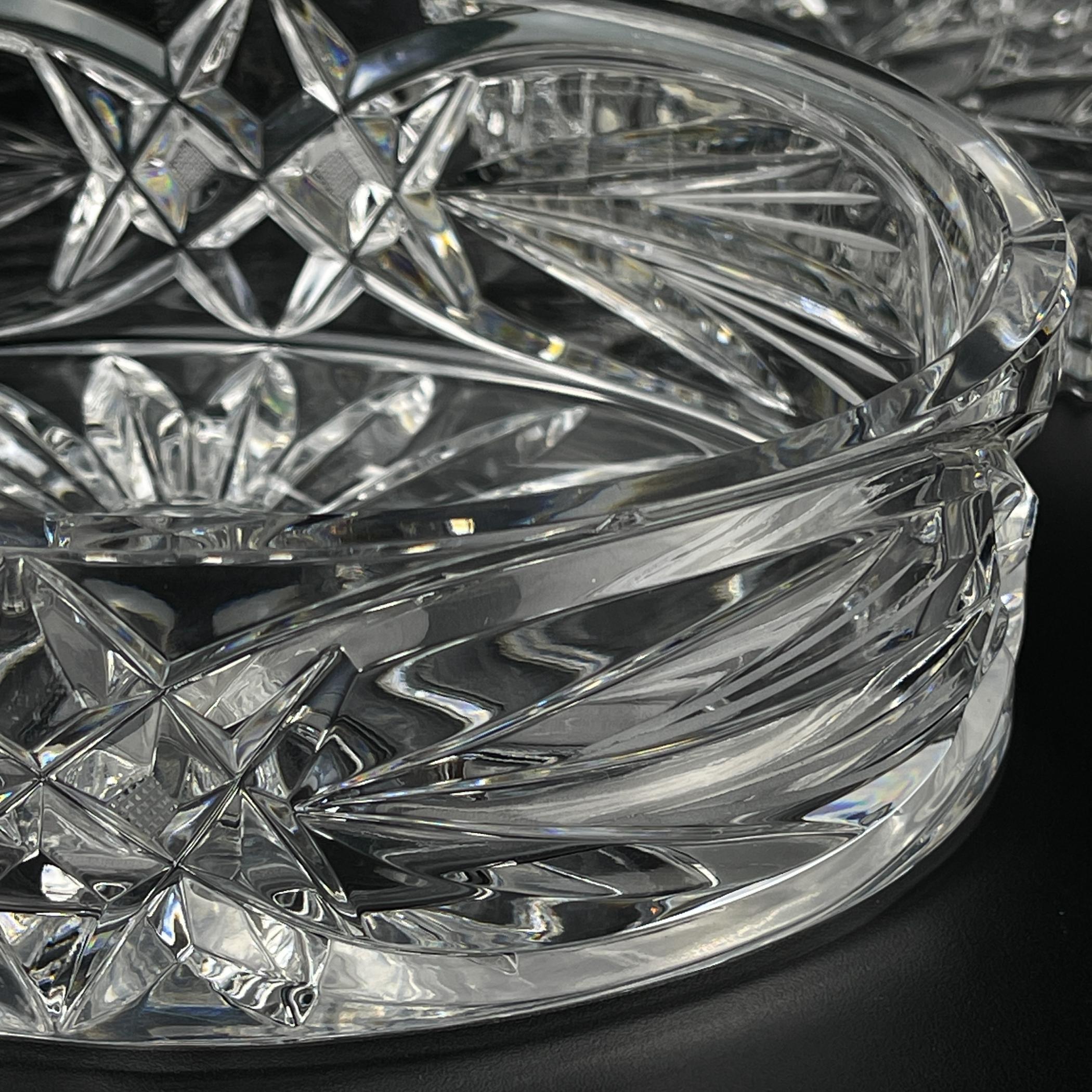 Ciotola per caramelle in vetro di Bohemia Crystal, Cecoslovacchia, 1970 in vendita 5