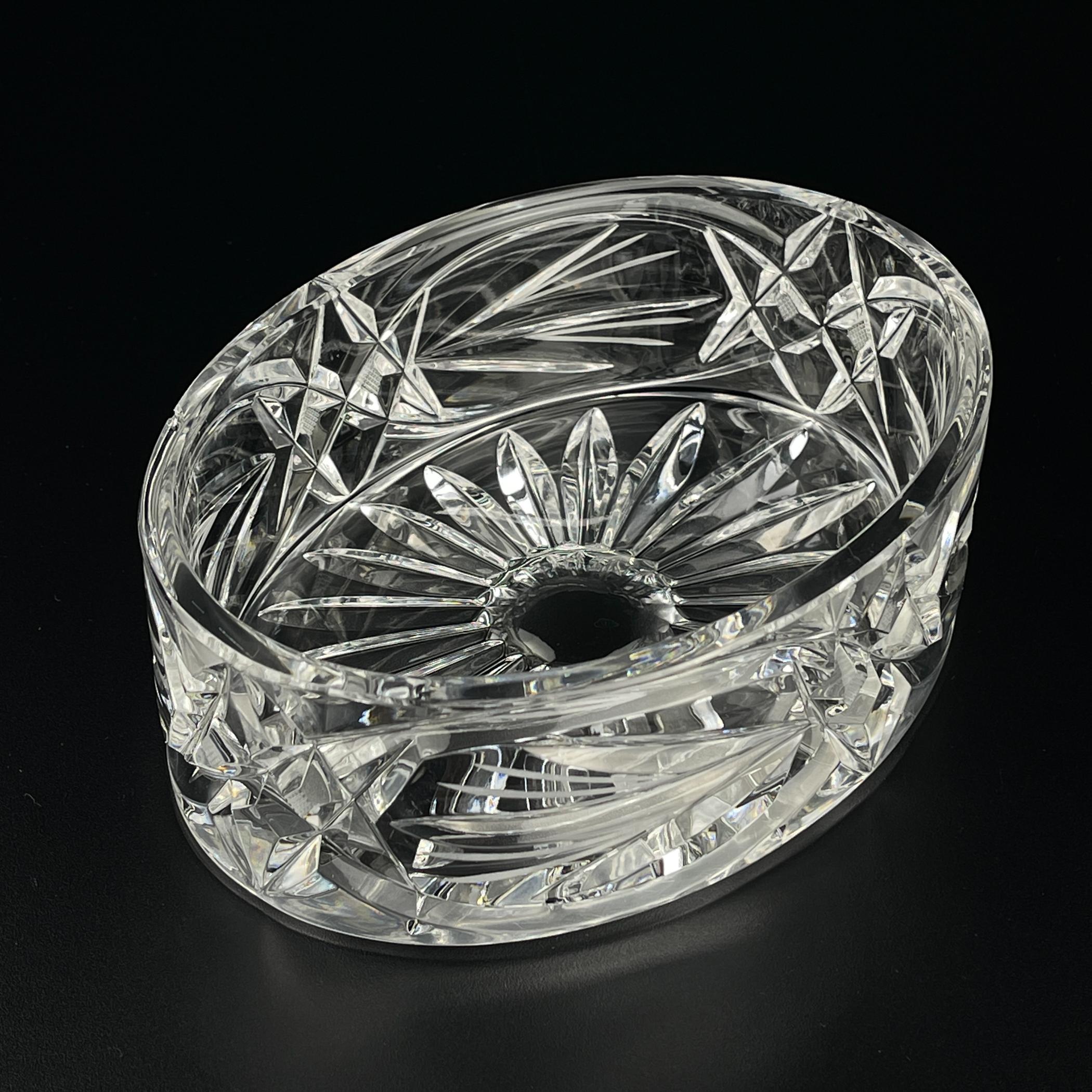 Ciotola per caramelle in vetro di Bohemia Crystal, Cecoslovacchia, 1970 in vendita 8