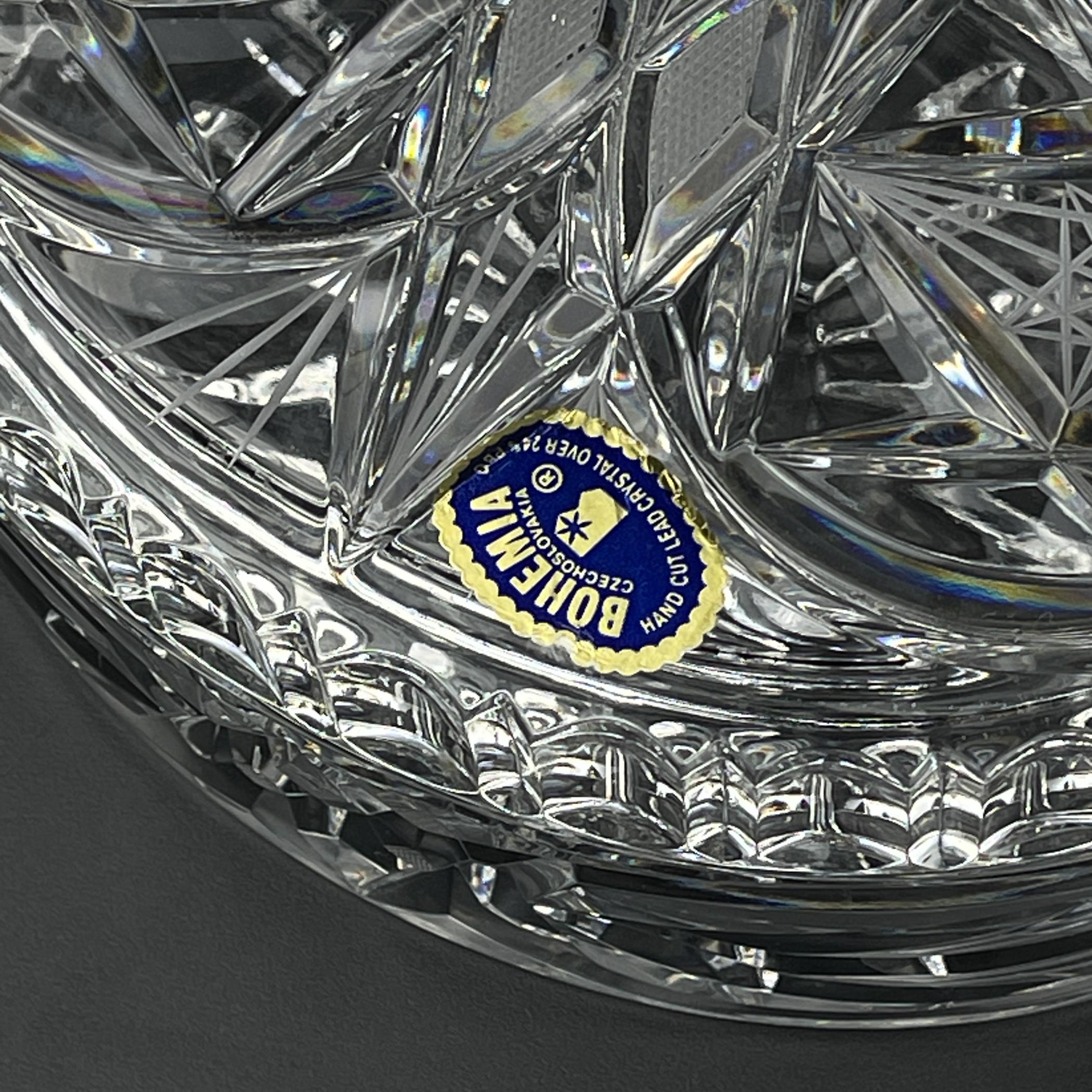 Ciotola per caramelle in vetro di Bohemia Crystal, Cecoslovacchia, 1970 in vendita 1