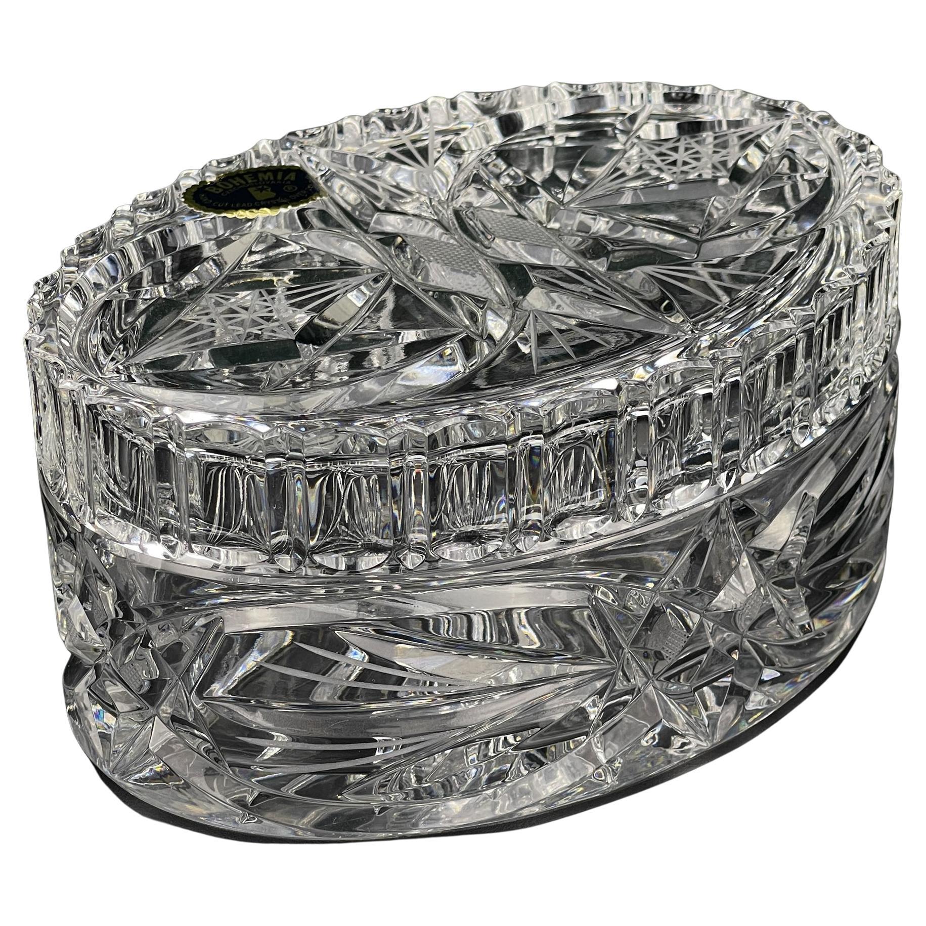 Ciotola per caramelle in vetro di Bohemia Crystal, Cecoslovacchia, 1970 in vendita