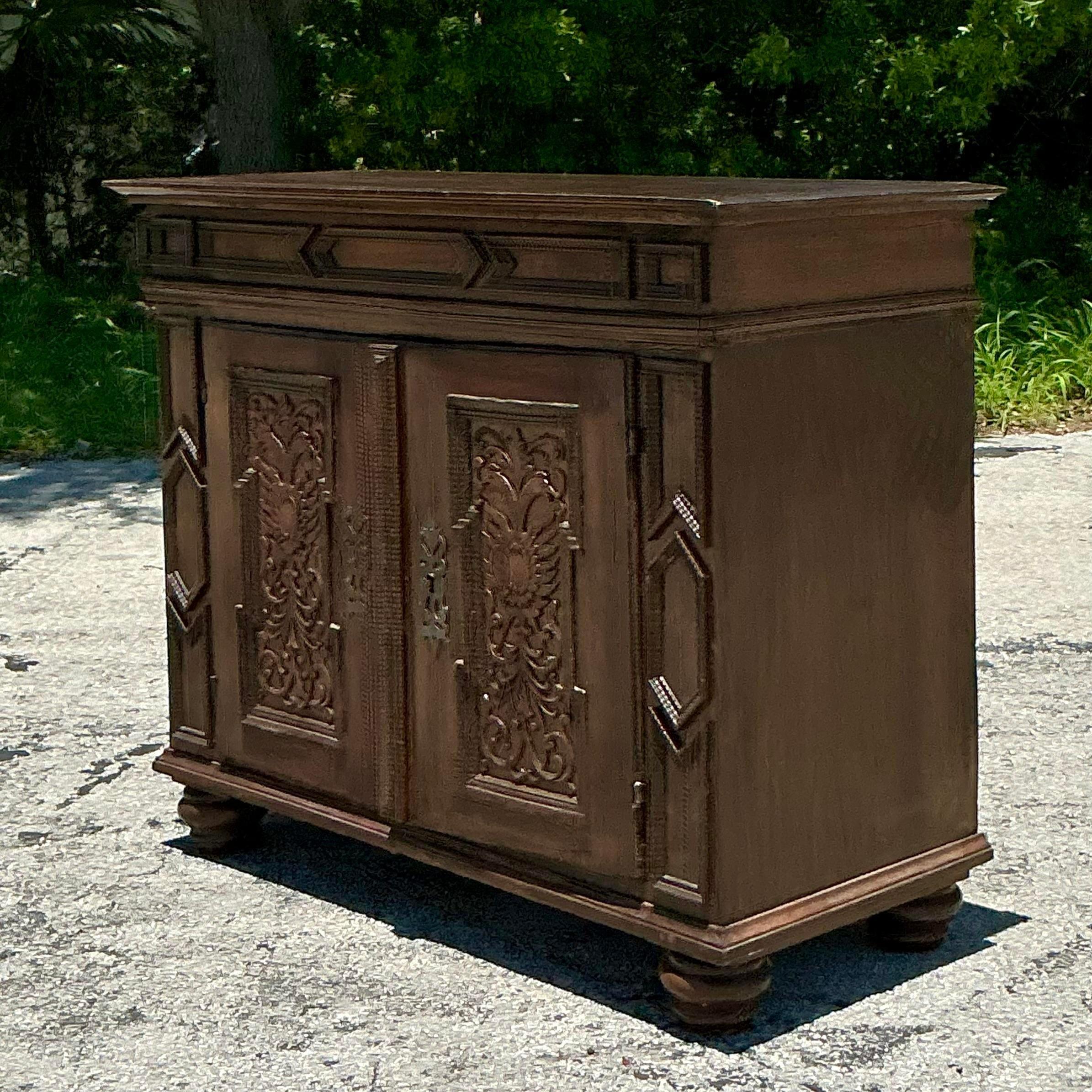 Armoire primitive vintage Boho 18ème siècle en vente 2