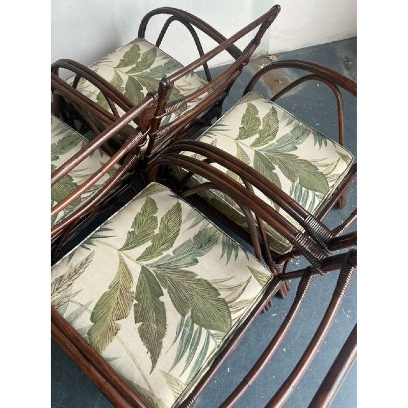 Filippino Set di 4 sedie da salotto in vimini e rattan curvato vintage degli anni '40 in vendita