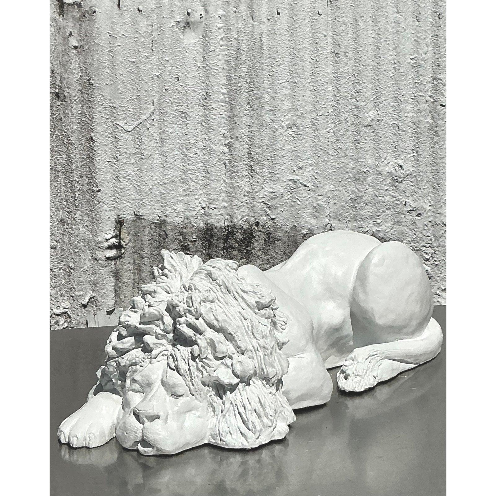 Intonaco Vintage By 1974 Monumentale Jaru Leone in gesso in vendita