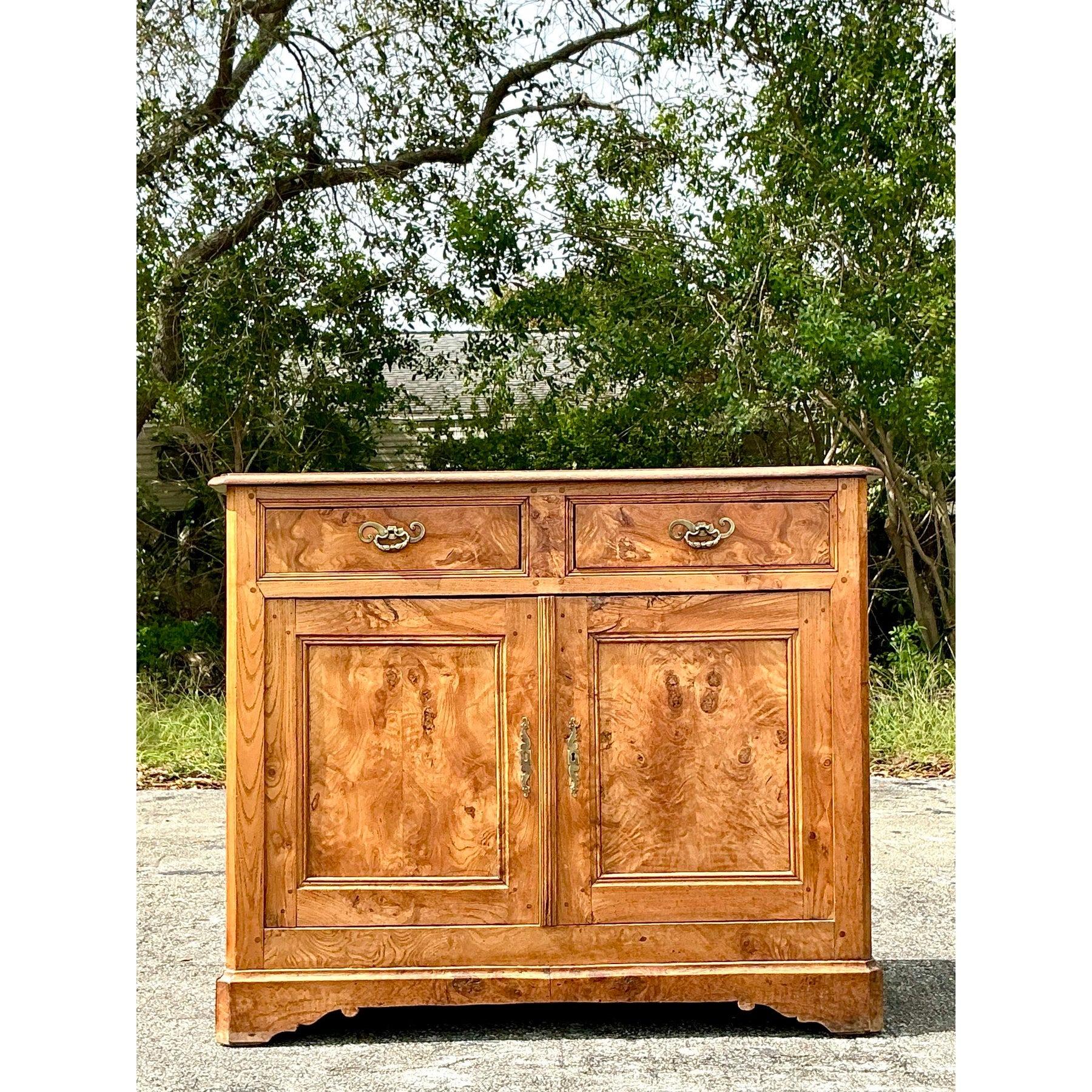Credenza in radica d'epoca Boho del XIX secolo In condizioni buone in vendita a west palm beach, FL