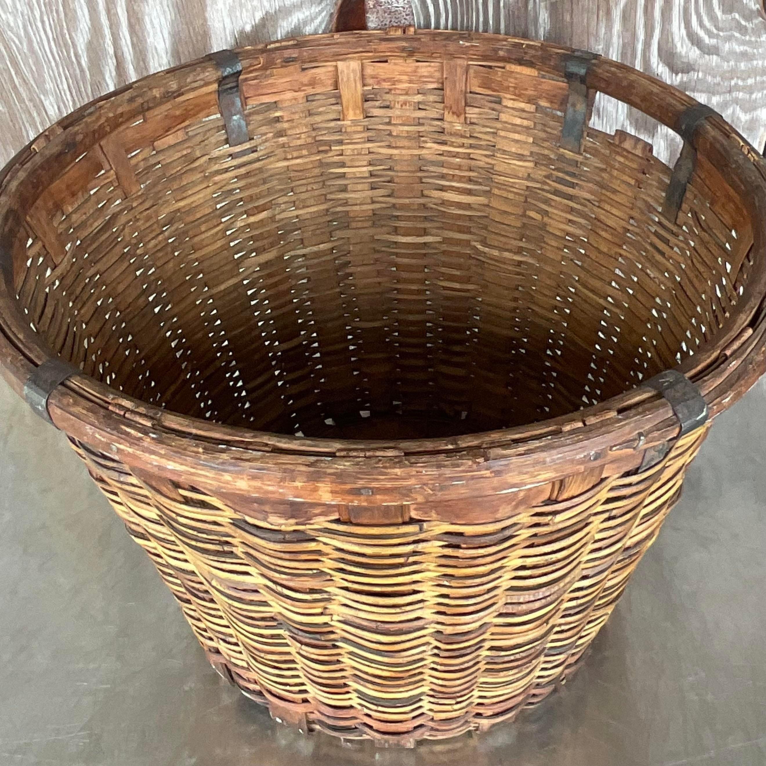 Vintage Boho 19th Century French Woven Rattan Basket For Sale 3