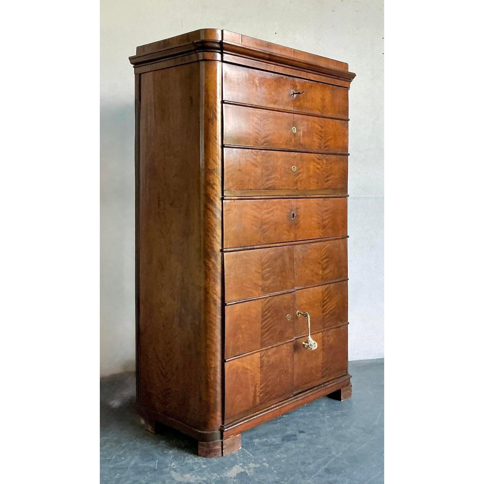 Vintage Boho 19th Century Gentleman’s Chest For Sale 1