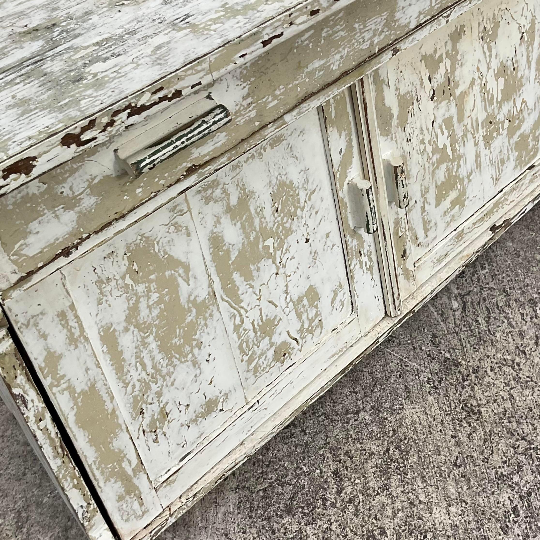 British Vintage 19th Century Hand Chamfered Pine Cabinet in Original Oyster White Paint For Sale