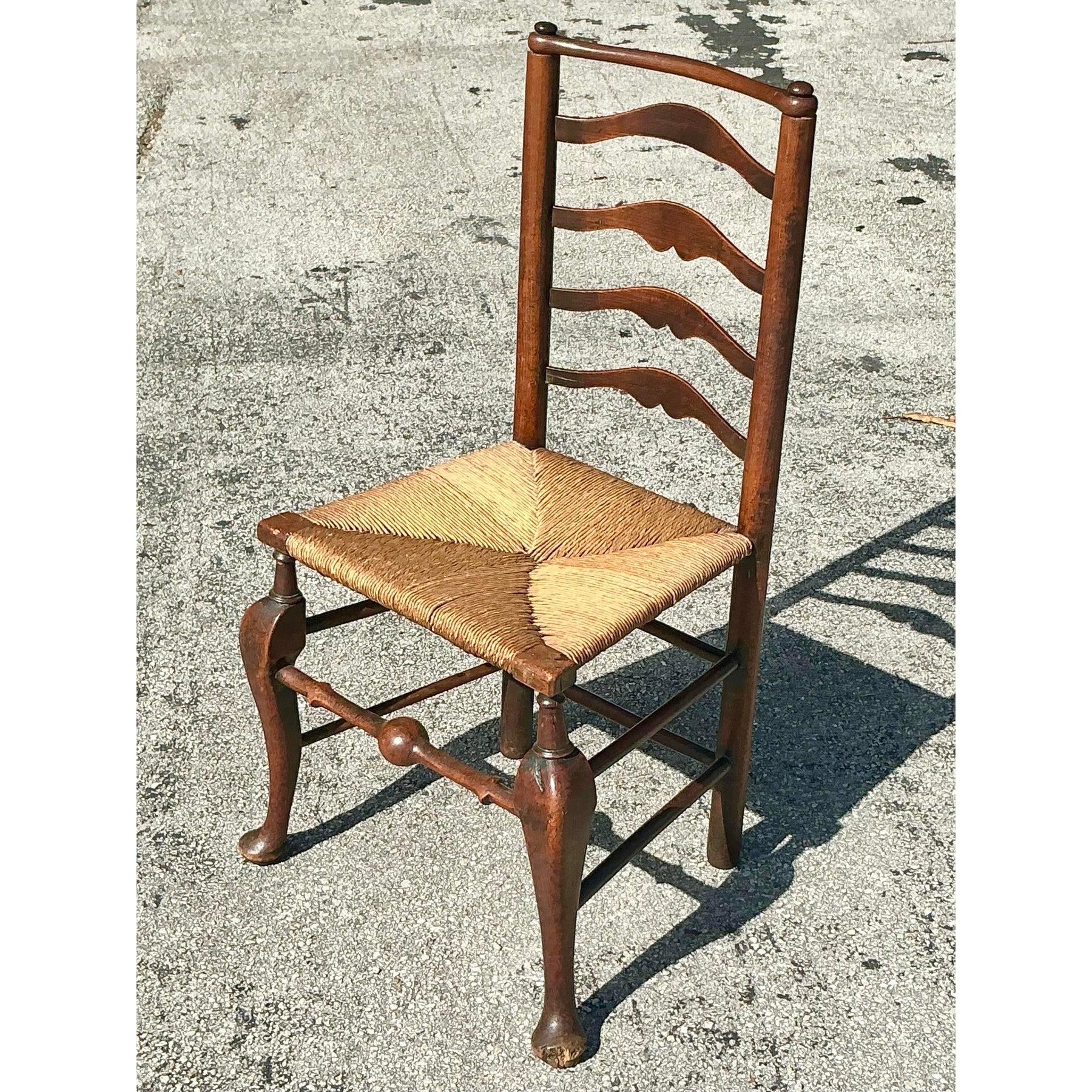 Francese Sedia con schienale a scaletta vintage Boho del XIX secolo in vendita