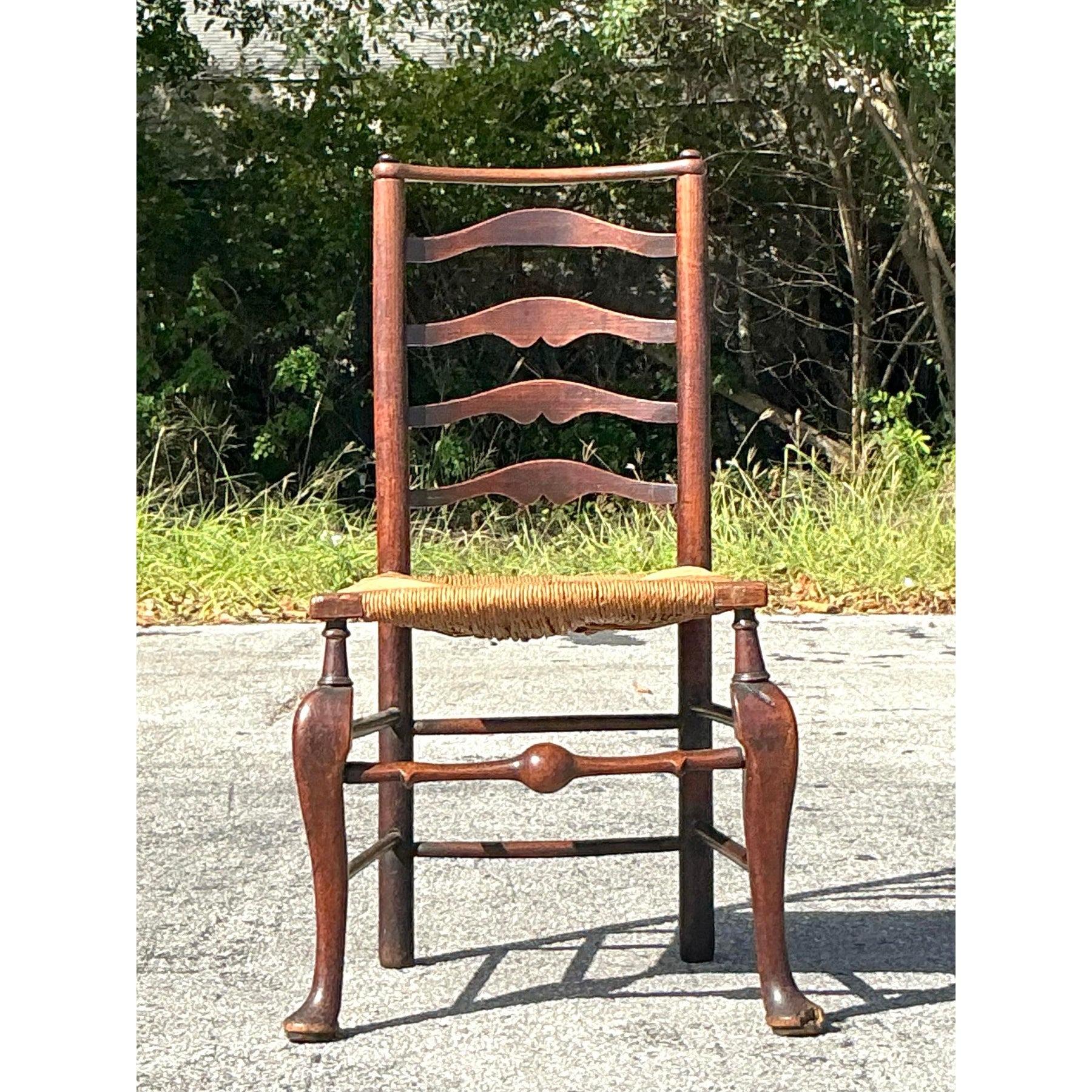 Sedia con schienale a scaletta vintage Boho del XIX secolo in vendita 1
