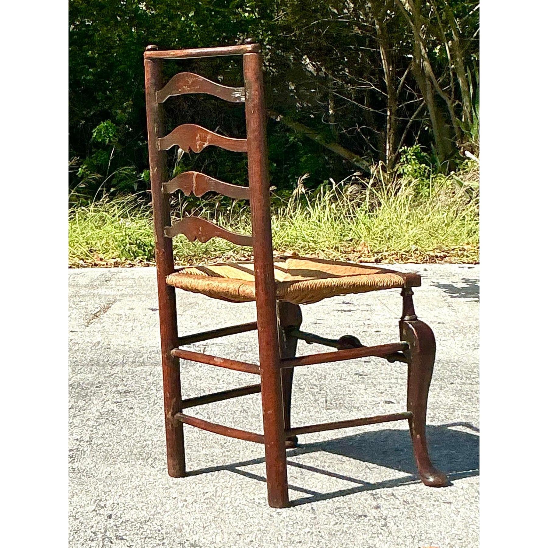 Sedia con schienale a scaletta vintage Boho del XIX secolo in vendita 2