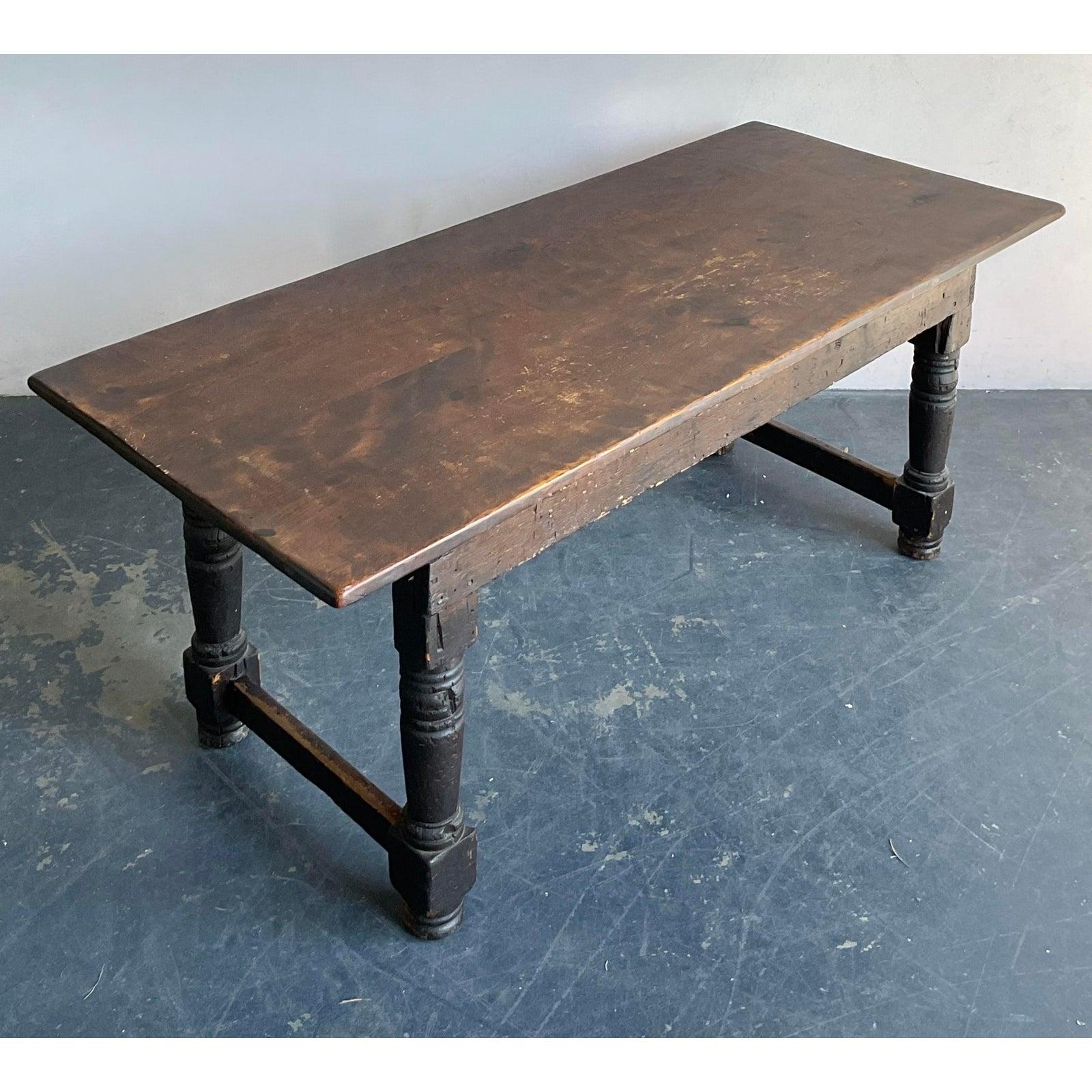 Legno Tavolo da biblioteca in legno tornito vintage Boho del XIX secolo in vendita