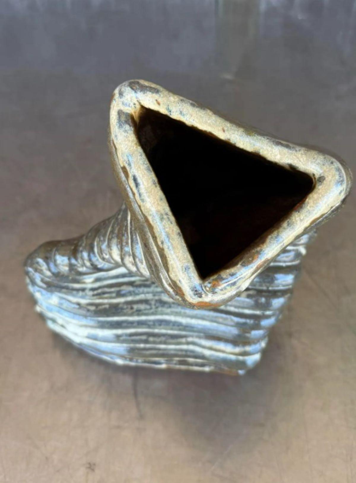 Vintage Boho Abstract Coil Studio Pottery In Good Condition For Sale In West Palm Beach, FL
