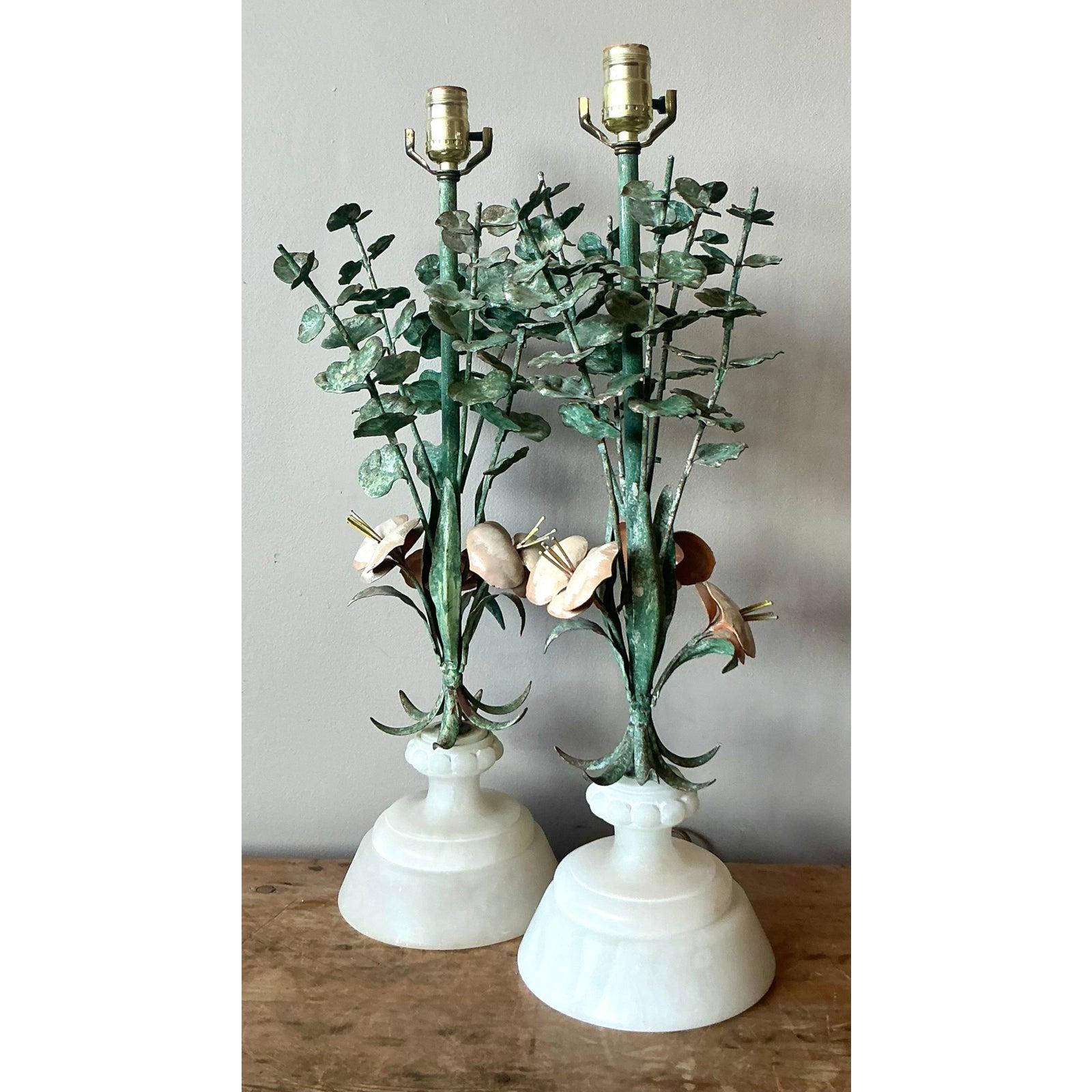 Lámparas Vintage Boho de Alabastro y Eucalipto Patinado - Pareja en Bueno estado para la venta en West Palm Beach, FL