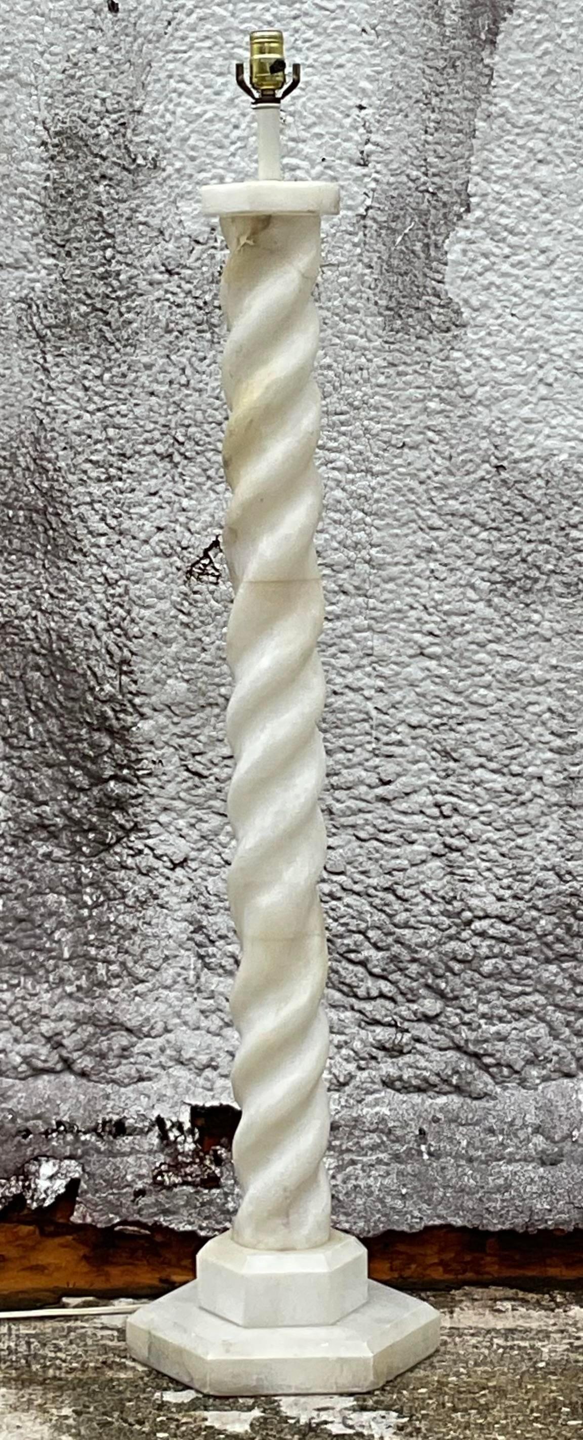 20ième siècle Lampadaire Boho Barley Twist vintage en albâtre en vente