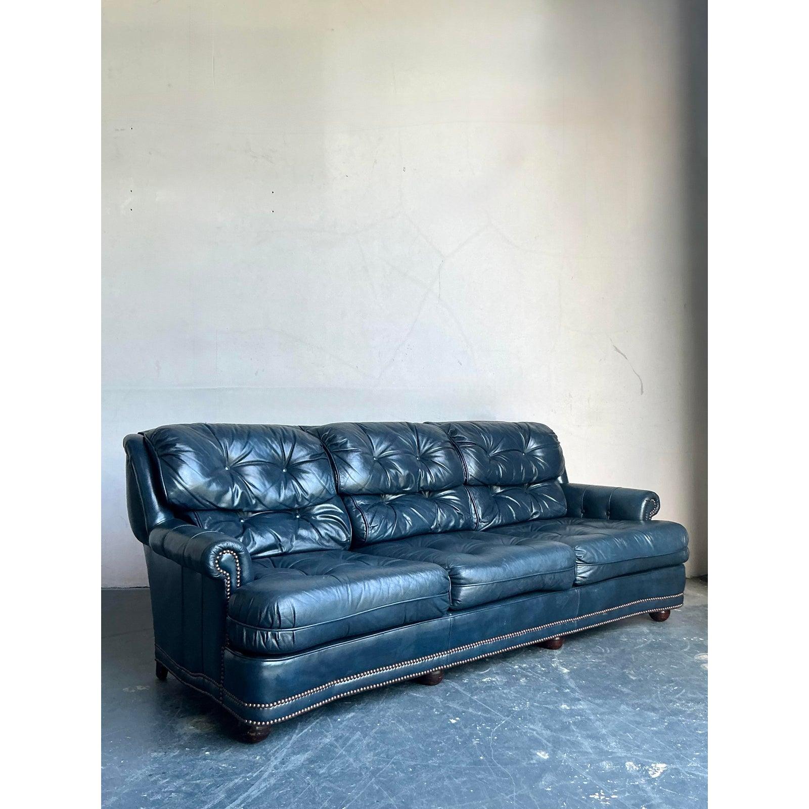 20th Century Vintage Boho American Leather Tufted Chesterfield Sofa For Sale