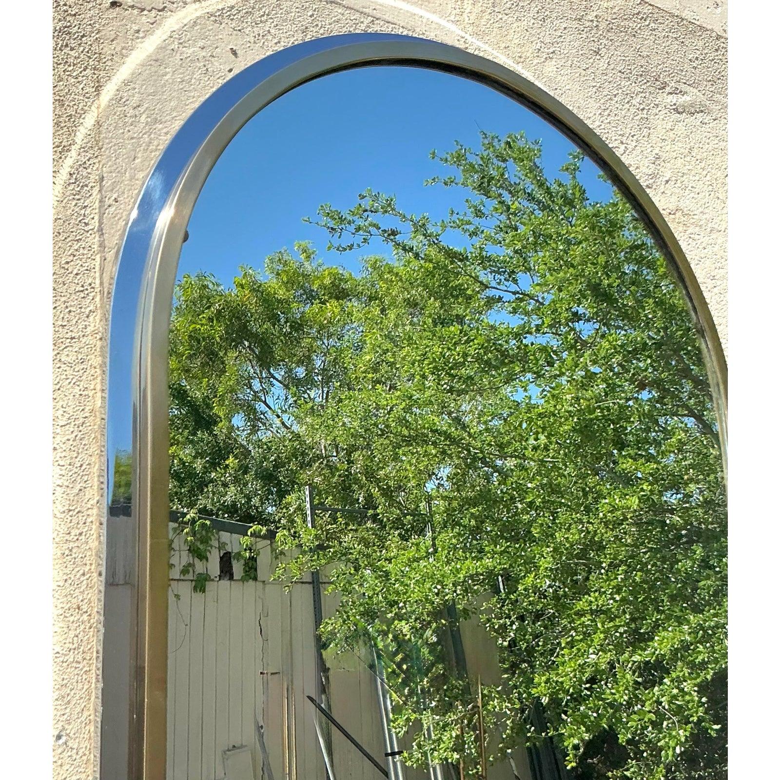 Specchio ad arco in ottone e cromo vintage Boho in vendita 4
