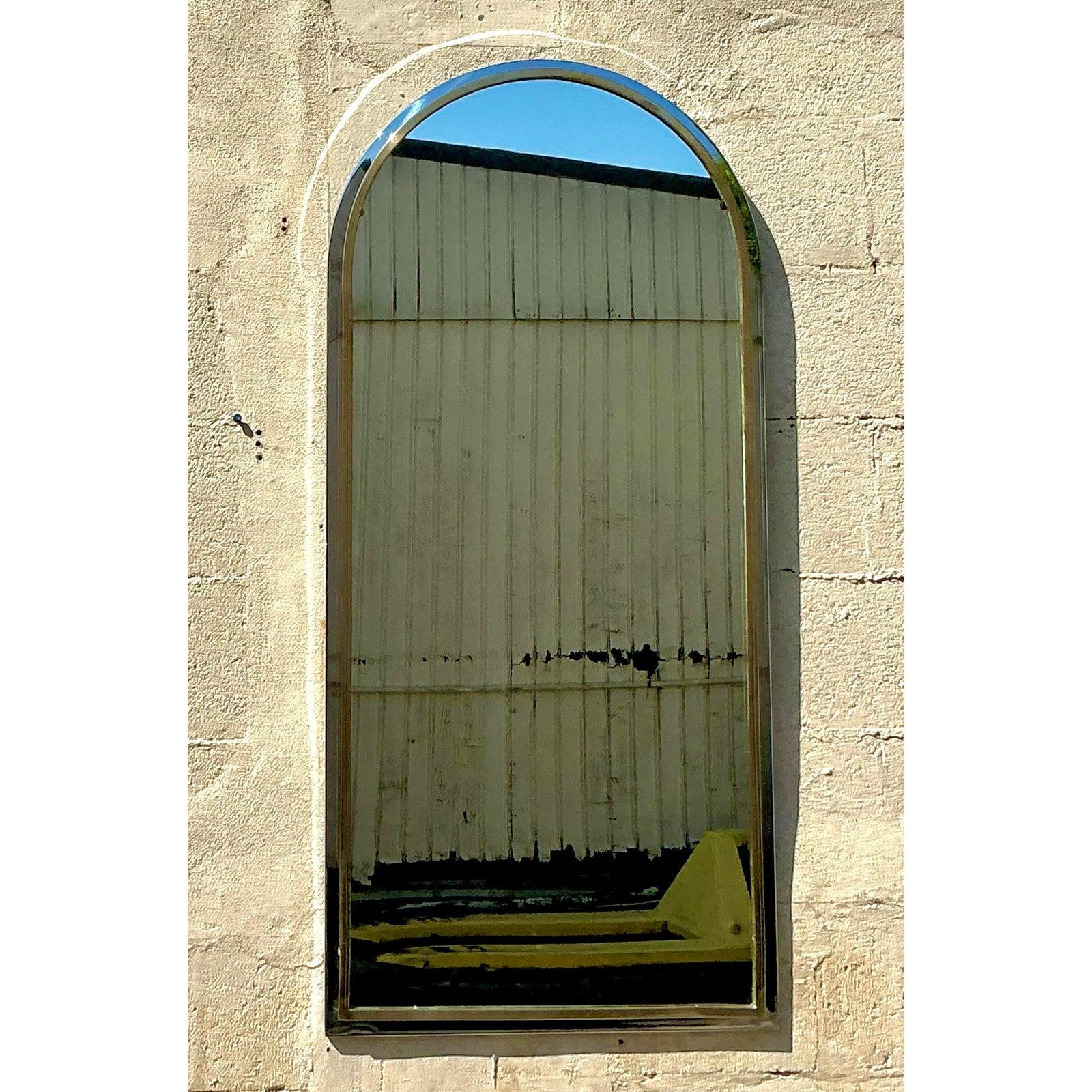 Specchio ad arco in ottone e cromo vintage Boho In condizioni buone in vendita a west palm beach, FL