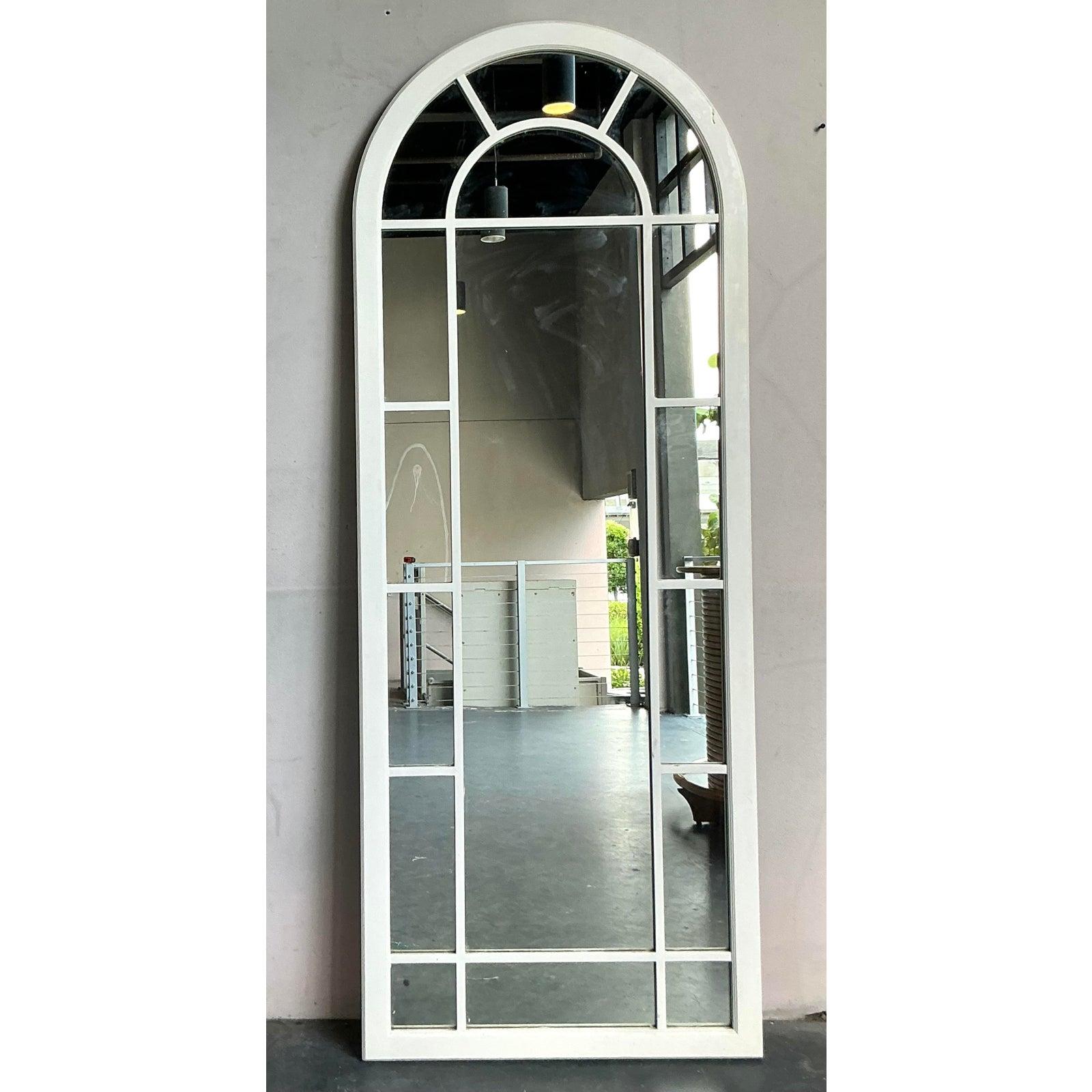 Americano Specchio da terra ad arco vintage Boho Millwork in vendita