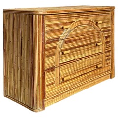 Cassettiera ad arco Boho con canna da pesca vintage