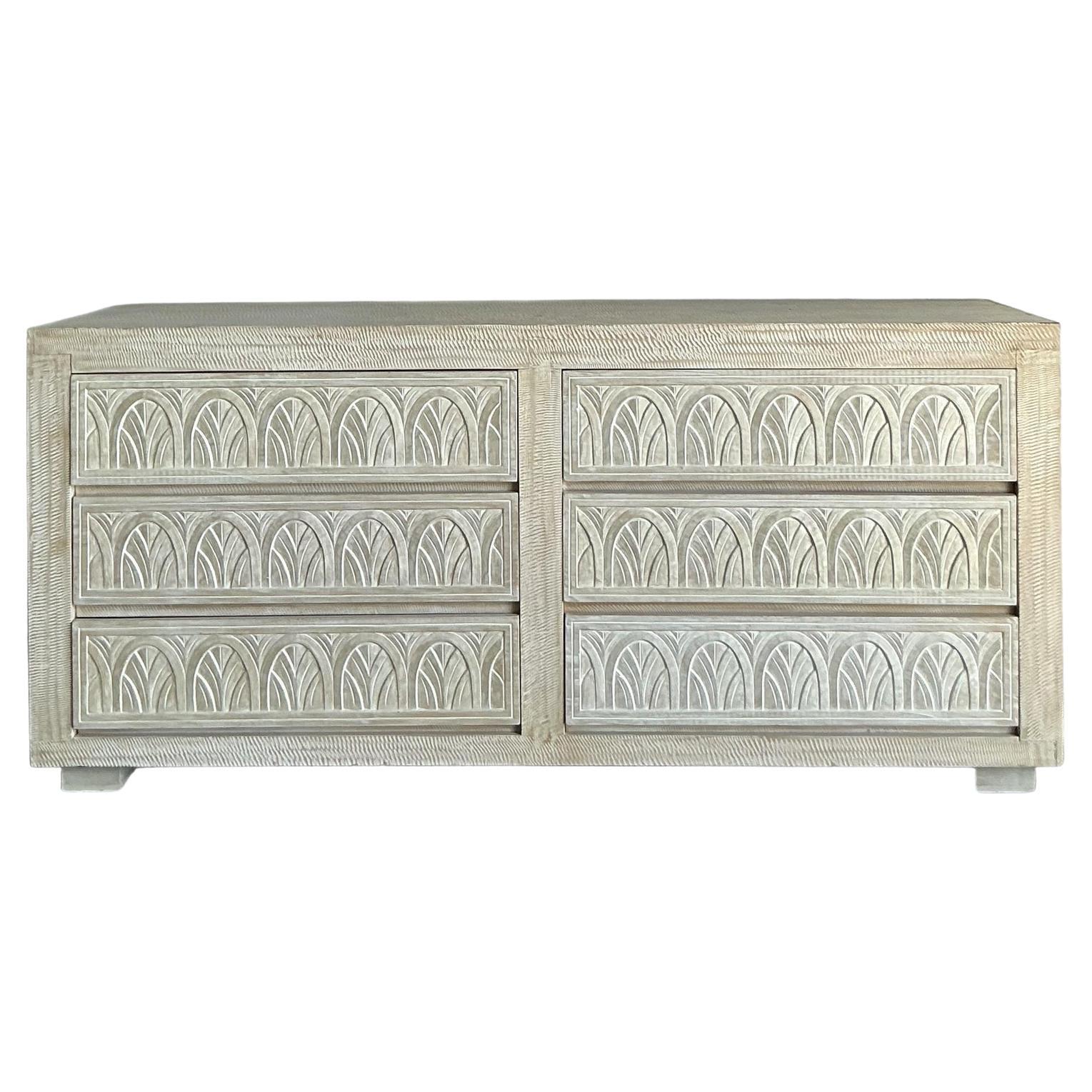 Vintage Boho gewölbt Wood Kommode im Angebot