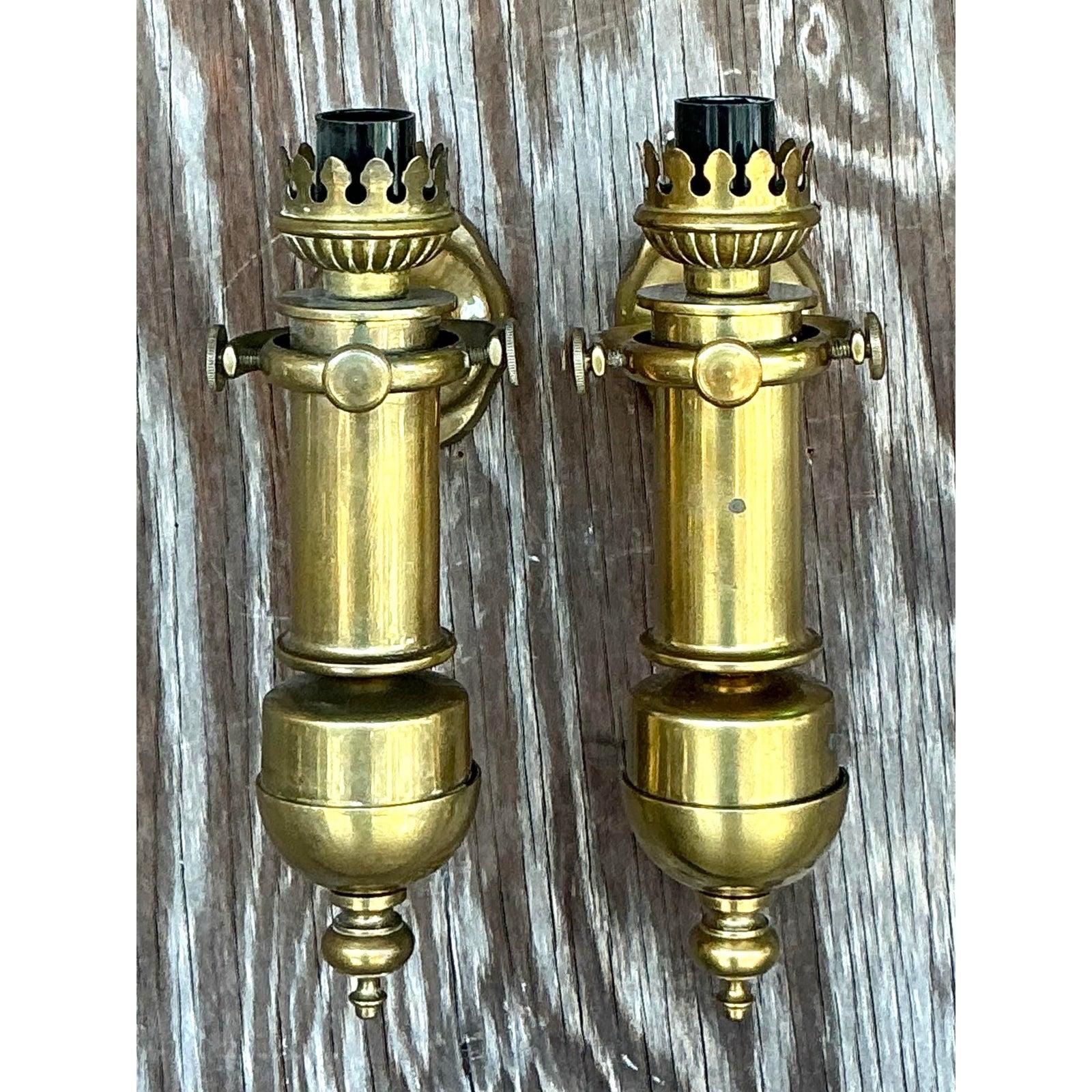 Vintage Boho Architectural Brass Wandleuchter - ein Paar (20. Jahrhundert)