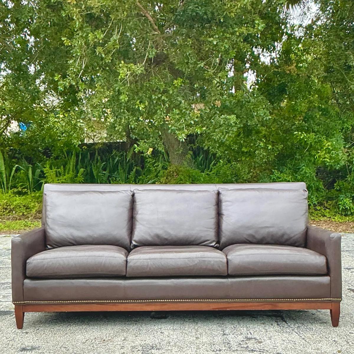 Vintage Boho Arhaus Camden Kollektion Leder-Sofa im Angebot 6