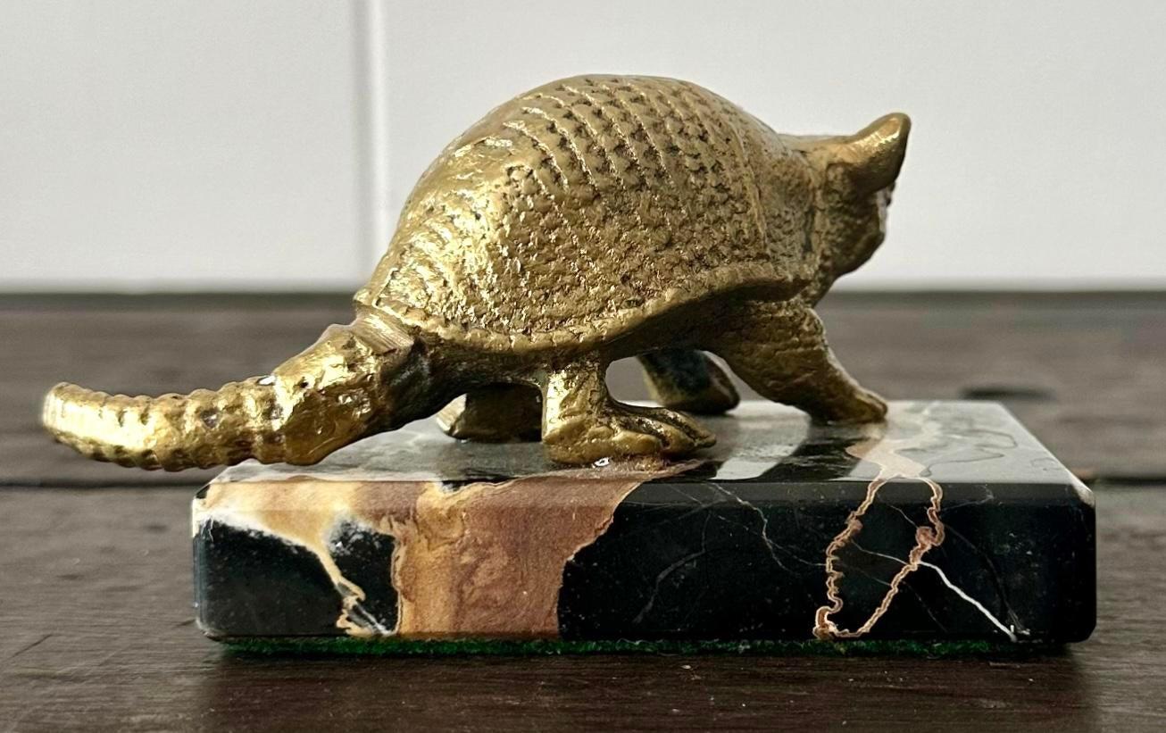 Metallo Statua Armadillo Boho Vintage in vendita