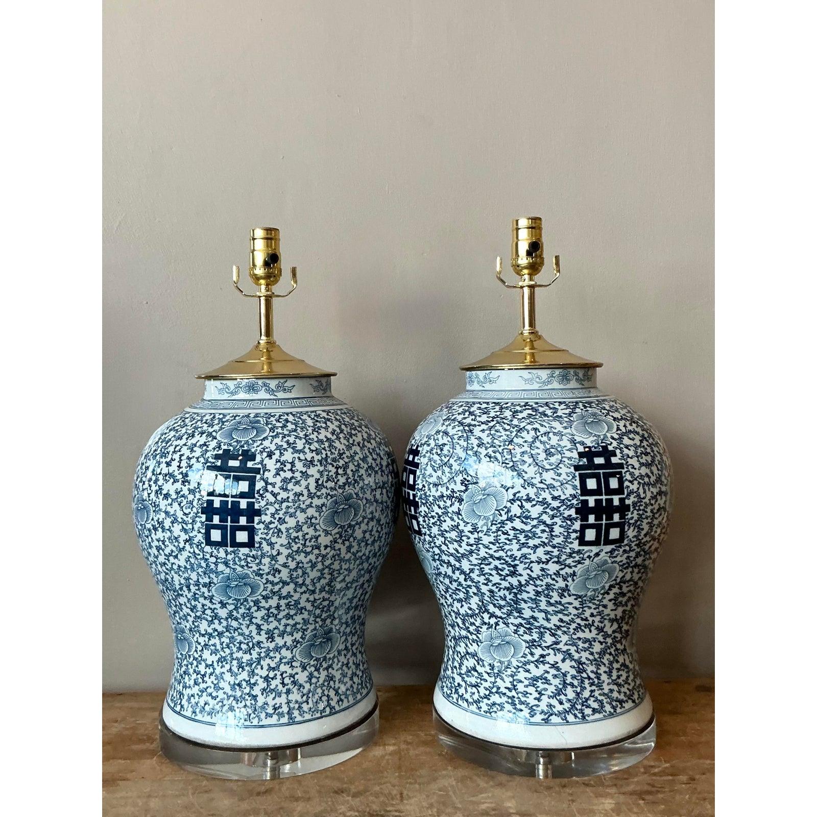 Métal Lampe Vintage Boho Asiatique Lucky Character en Céramique émaillée - Une Paire en vente