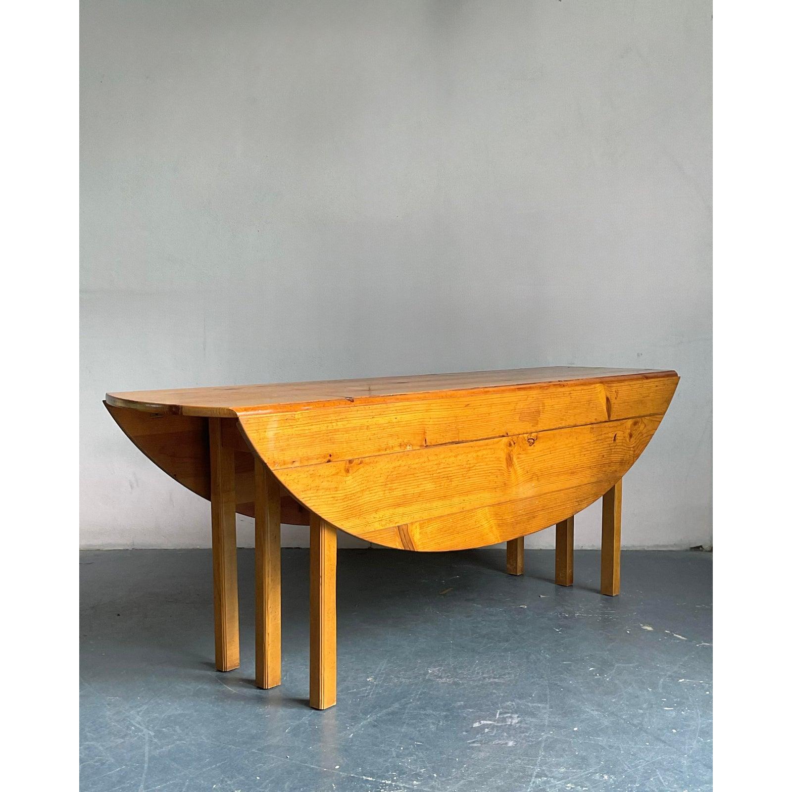 Vintage Boho Baker Milling Road Drop Leaf Table In Good Condition For Sale In West Palm Beach, FL