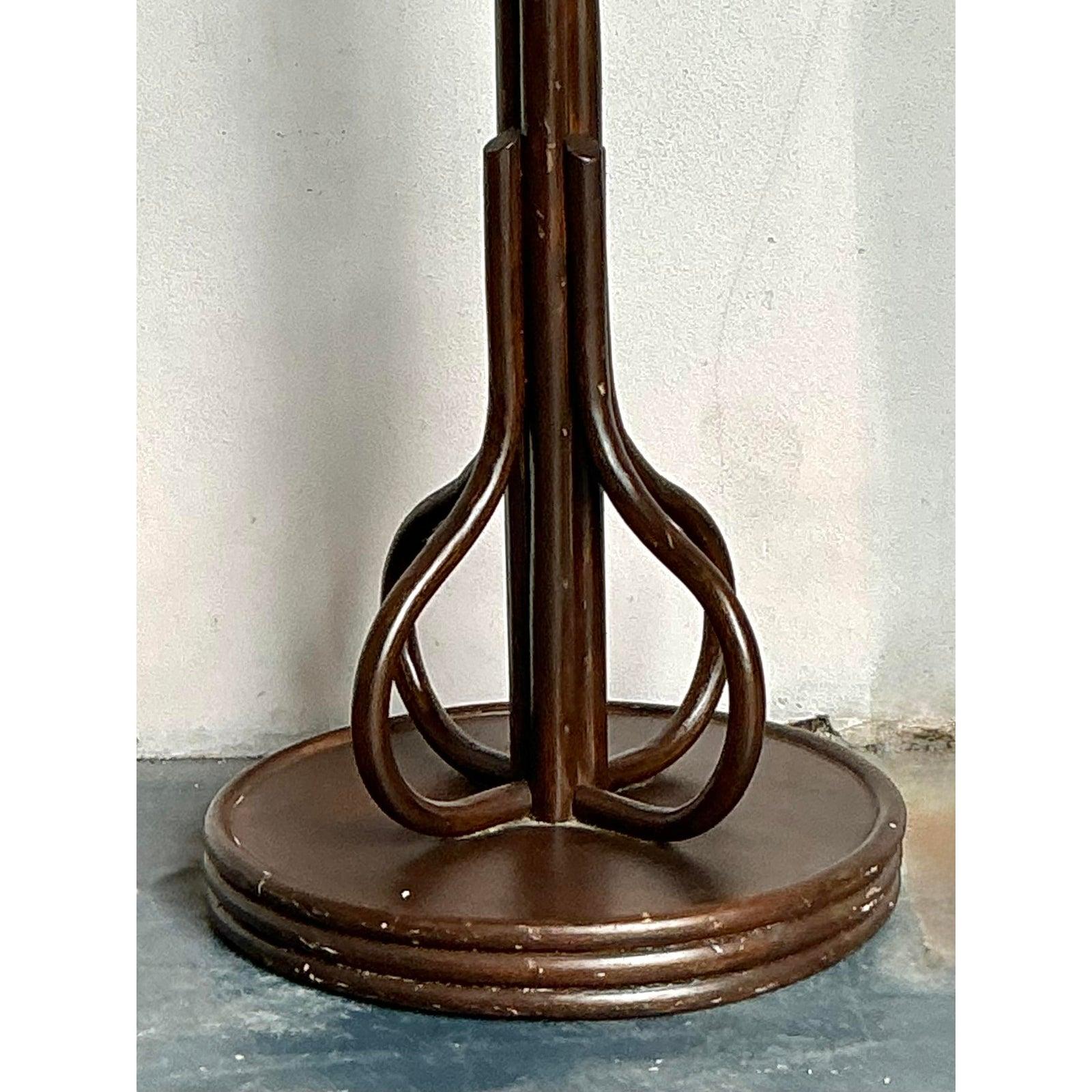 Americano Lampada da terra in rattan piegato Vintage By in vendita