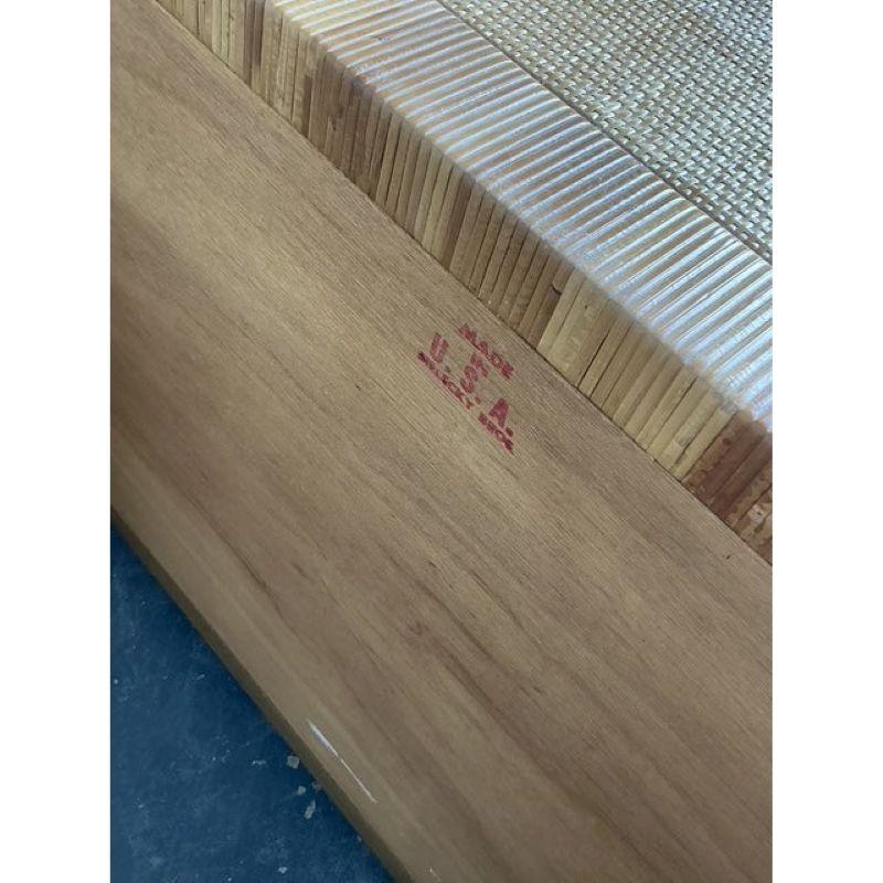 Vintage Boho Bielecky Brothers Geflochtene Rattan Kommode (Moderne der Mitte des Jahrhunderts) im Angebot