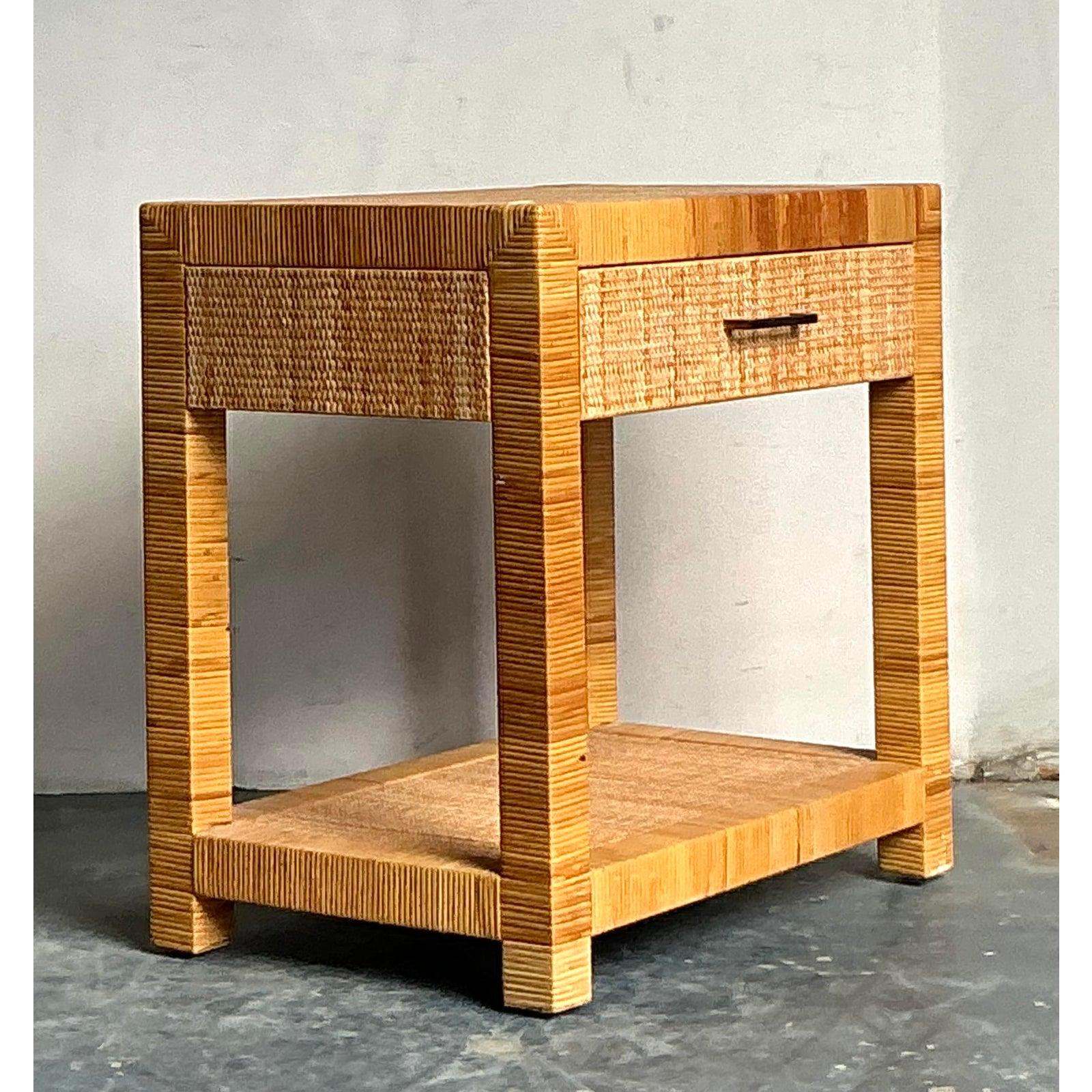 Americano Comodino in rattan intrecciato Vintage By Bielecky Brothers in vendita
