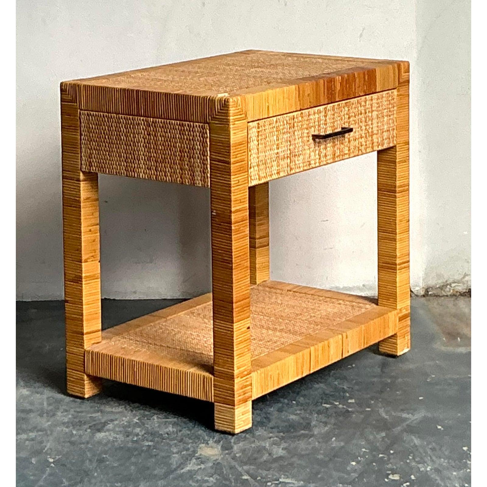 XXI secolo e contemporaneo Comodino in rattan intrecciato Vintage By Bielecky Brothers in vendita